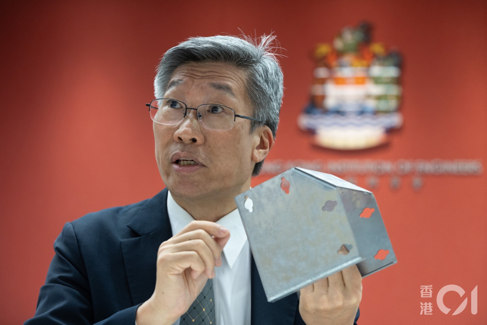 理工大学电机及电子工程学系客座教授何永业。
