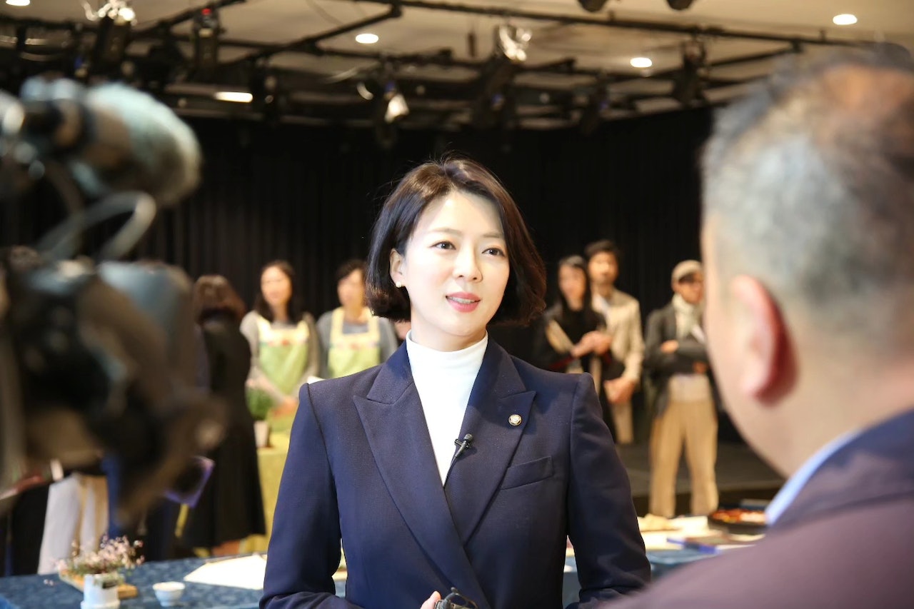韓國國民力量黨議員裴賢鎮(배현진)2024年1月25日在街頭遇襲,圖為她過往在社交網站上傳的圖片(FB@배현진) 韓國國民力量黨議員裴賢鎮(배현진)2024年1月25日在街頭遇襲,圖為她過往在社交網站上傳的圖片(FB@배현진)