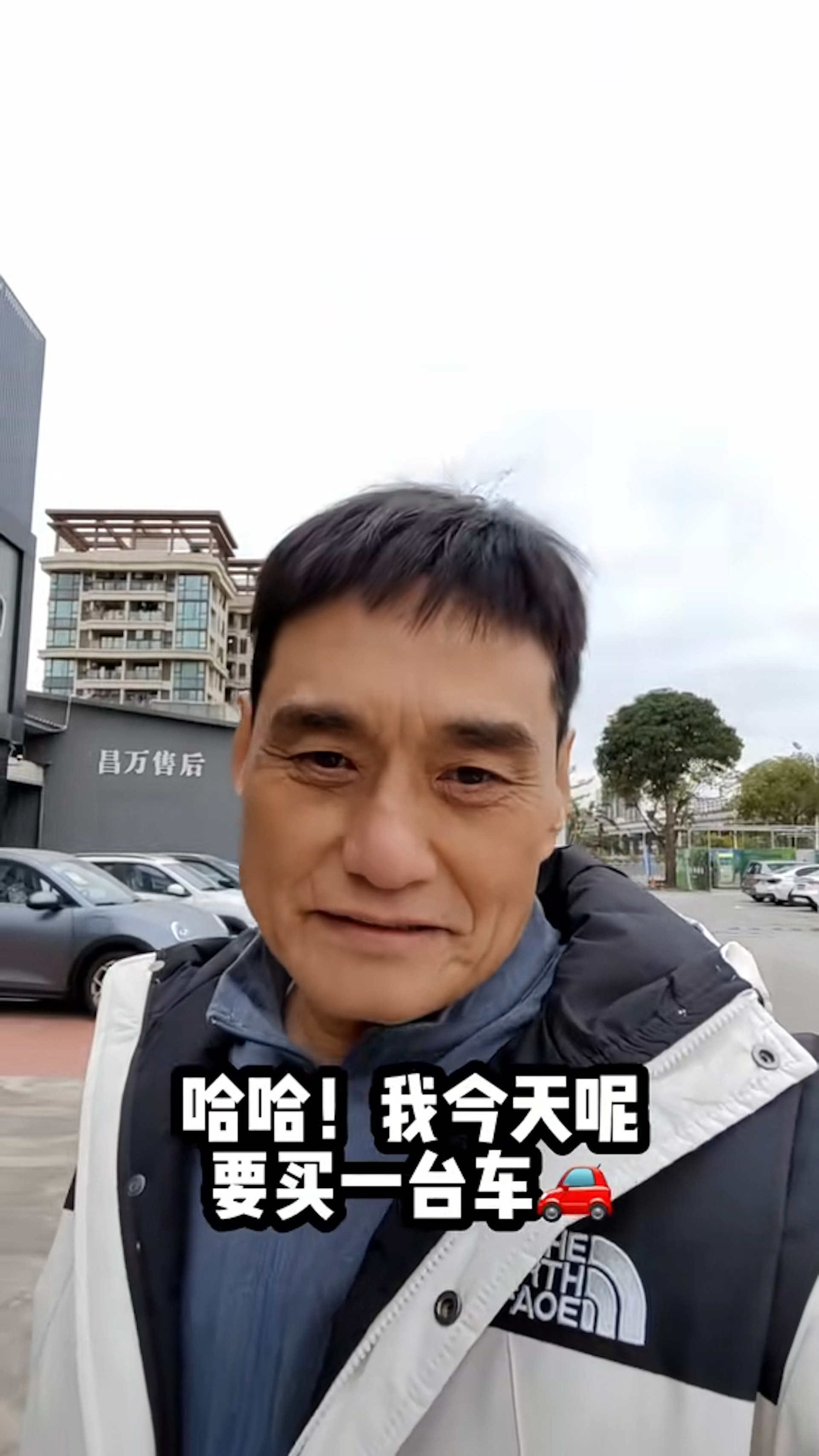 王俊棠自爆已定居中山,並決定買車。(影片截圖) 王俊棠自爆已定居中山,並決定買車。(影片截圖)