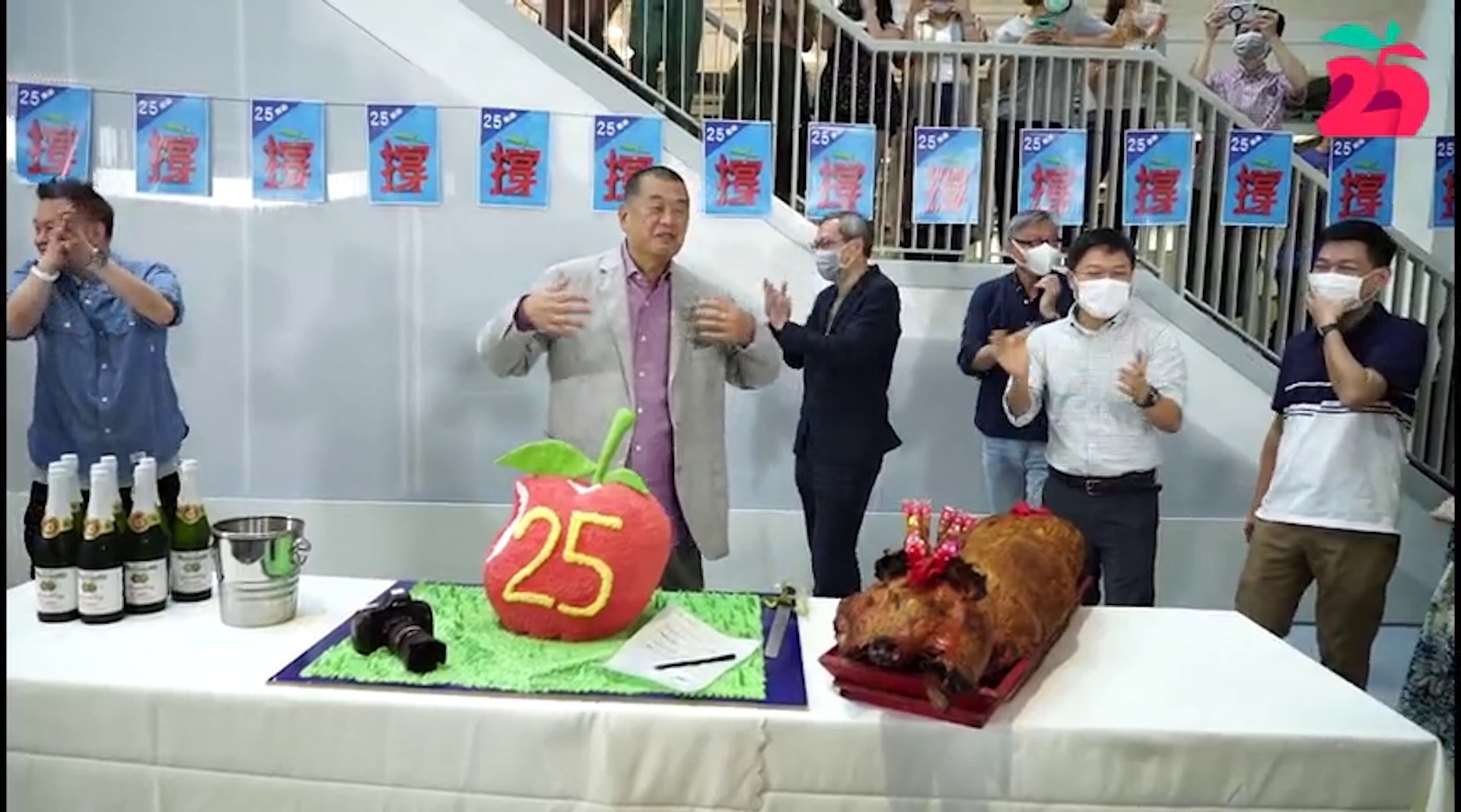 2020年6月18日,《蘋果日報》25周年報慶,黎智英對員工講話。 2020年6月18日,《蘋果日報》25周年報慶,黎智英對員工講話。