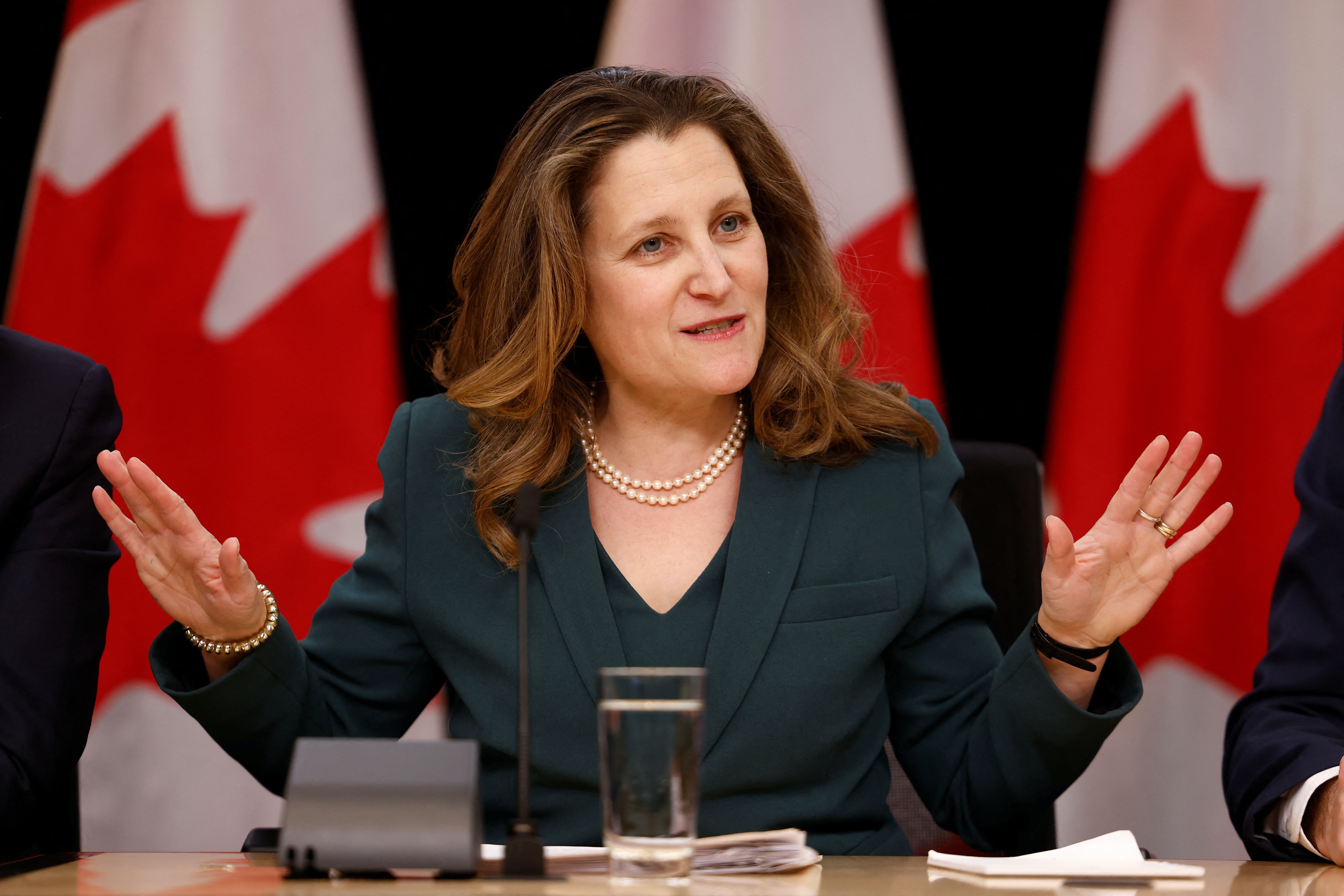 2024年1月29日，加拿大副總理方慧蘭（Chrystia Freeland）會見記者。（Reuters）