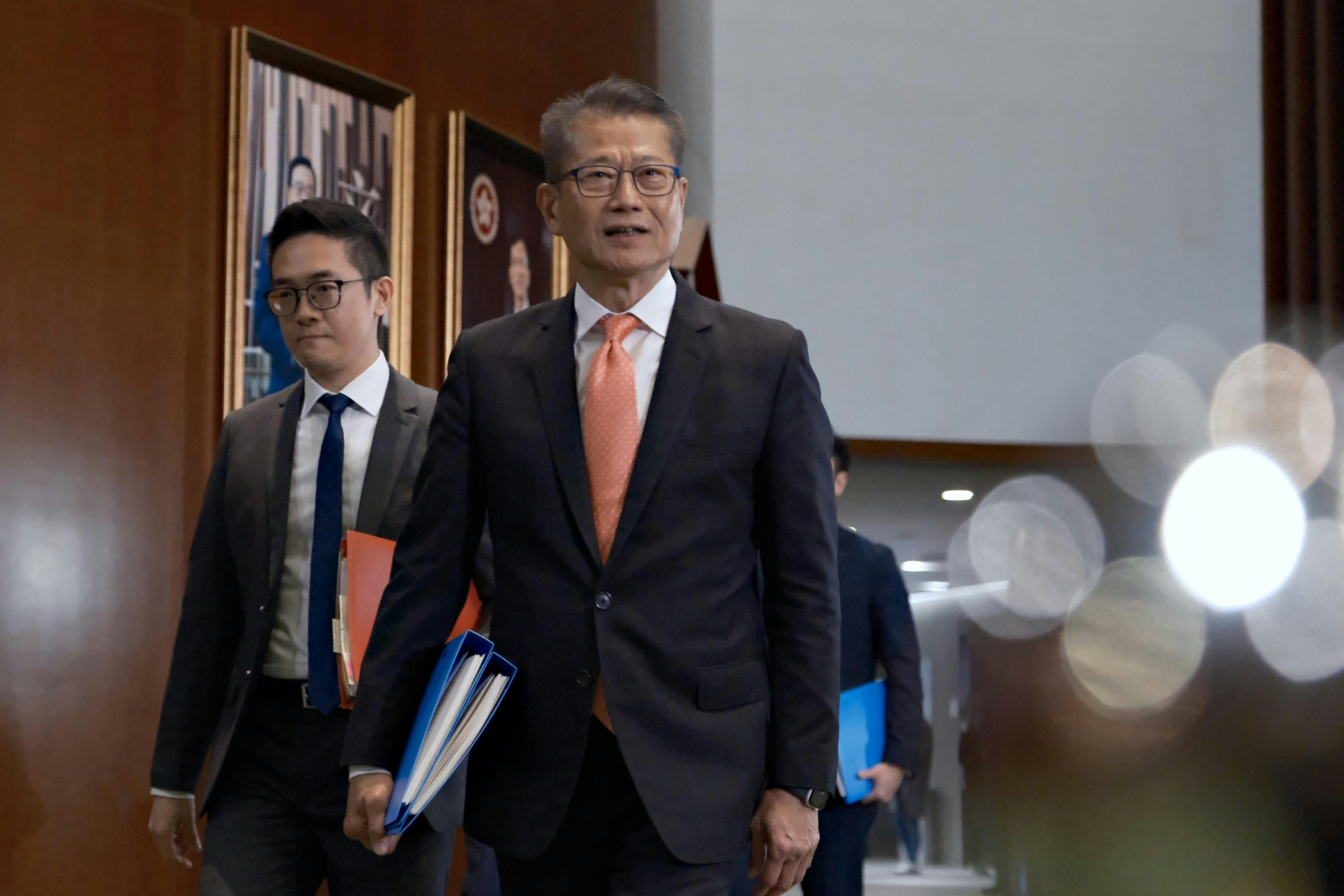 財政預算案｜陳茂波：發債籌得資金用以投資未來基建 非應付開支