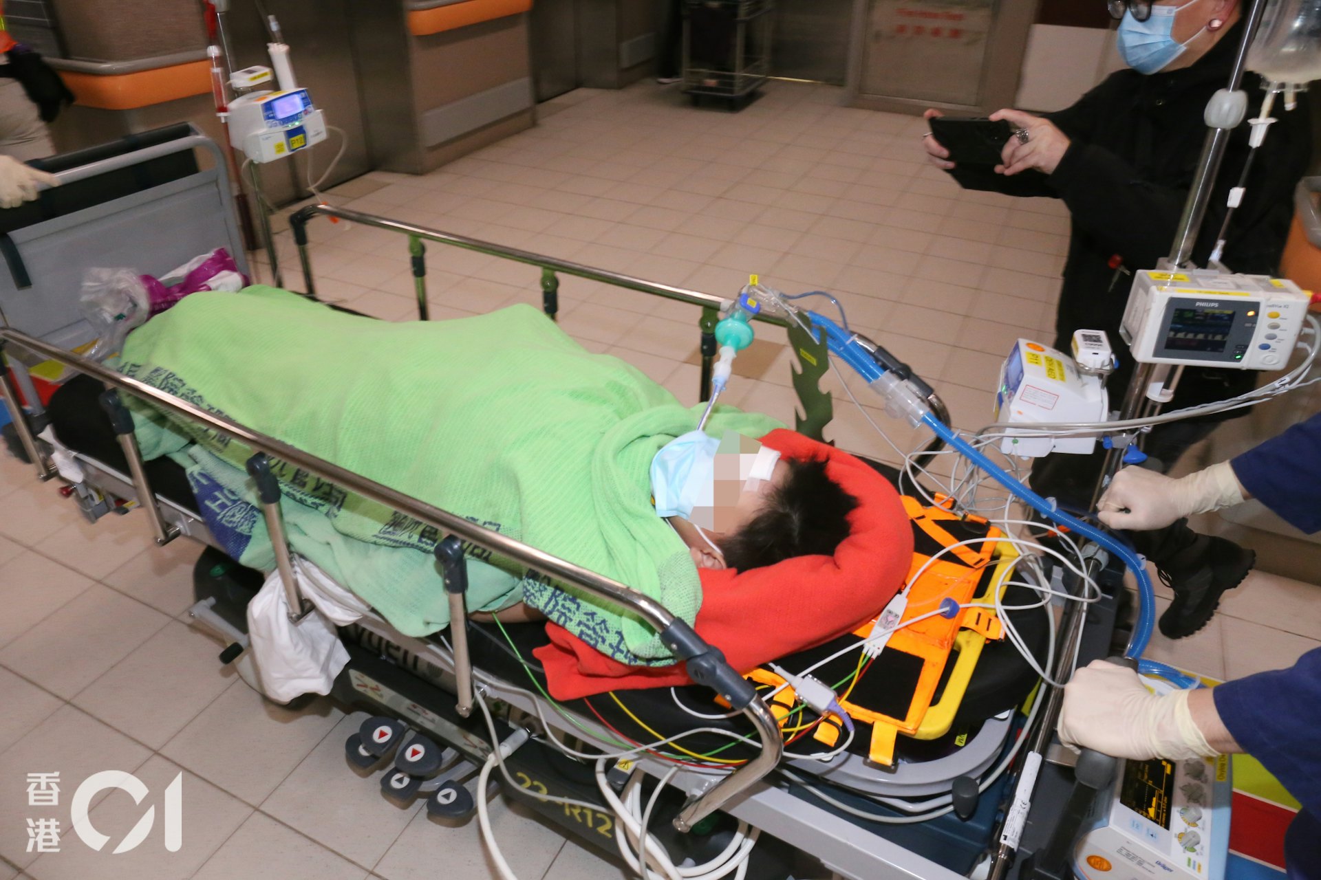 7歲男童昏迷送院搶救。(羅日昇攝)