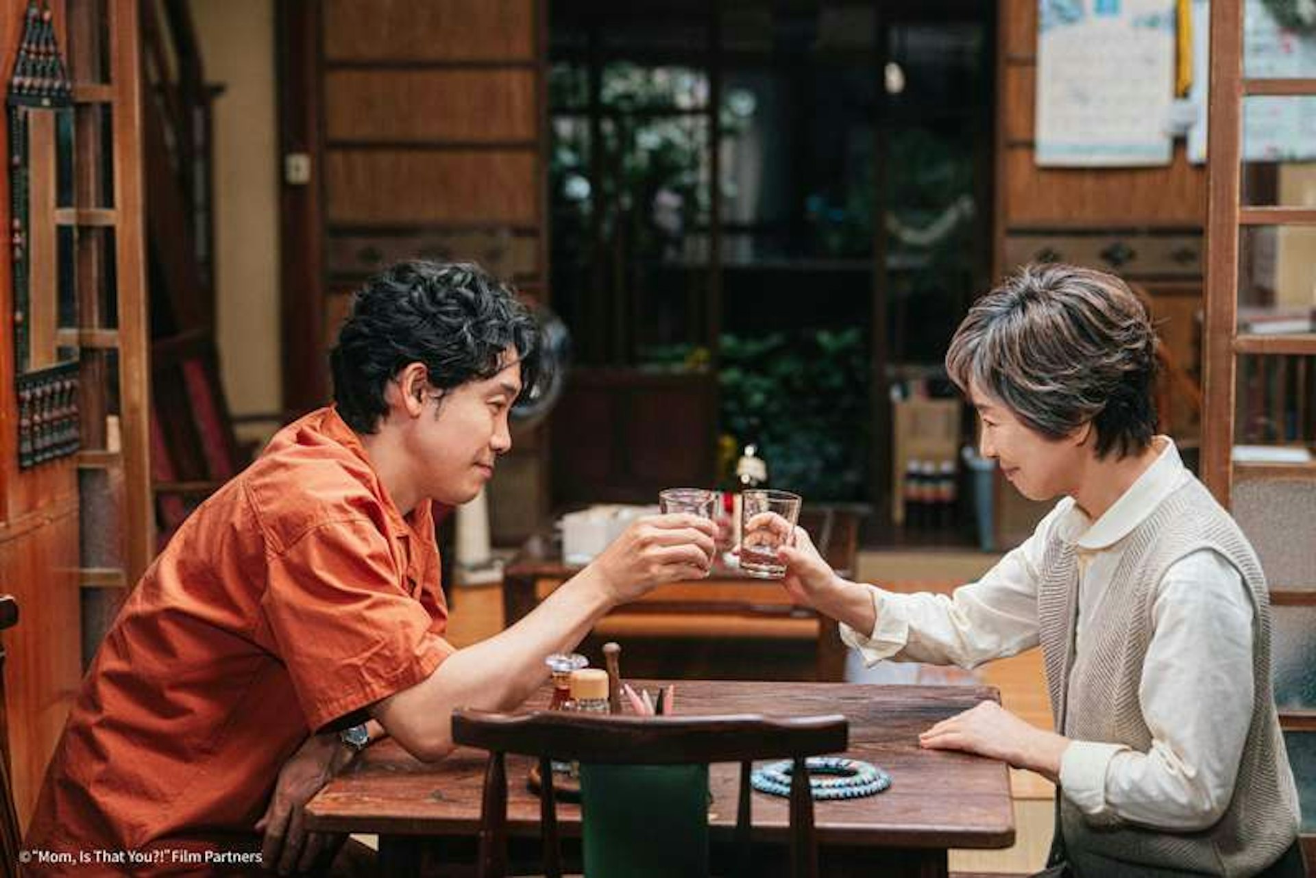馬來西亞有名男子憶及母親臨終前的事,令他久久不能釋懷。(《日安,我的母親》劇照) 馬來西亞有名男子憶及母親臨終前的事,令他久久不能釋懷。(《日安,我的母親》劇照)