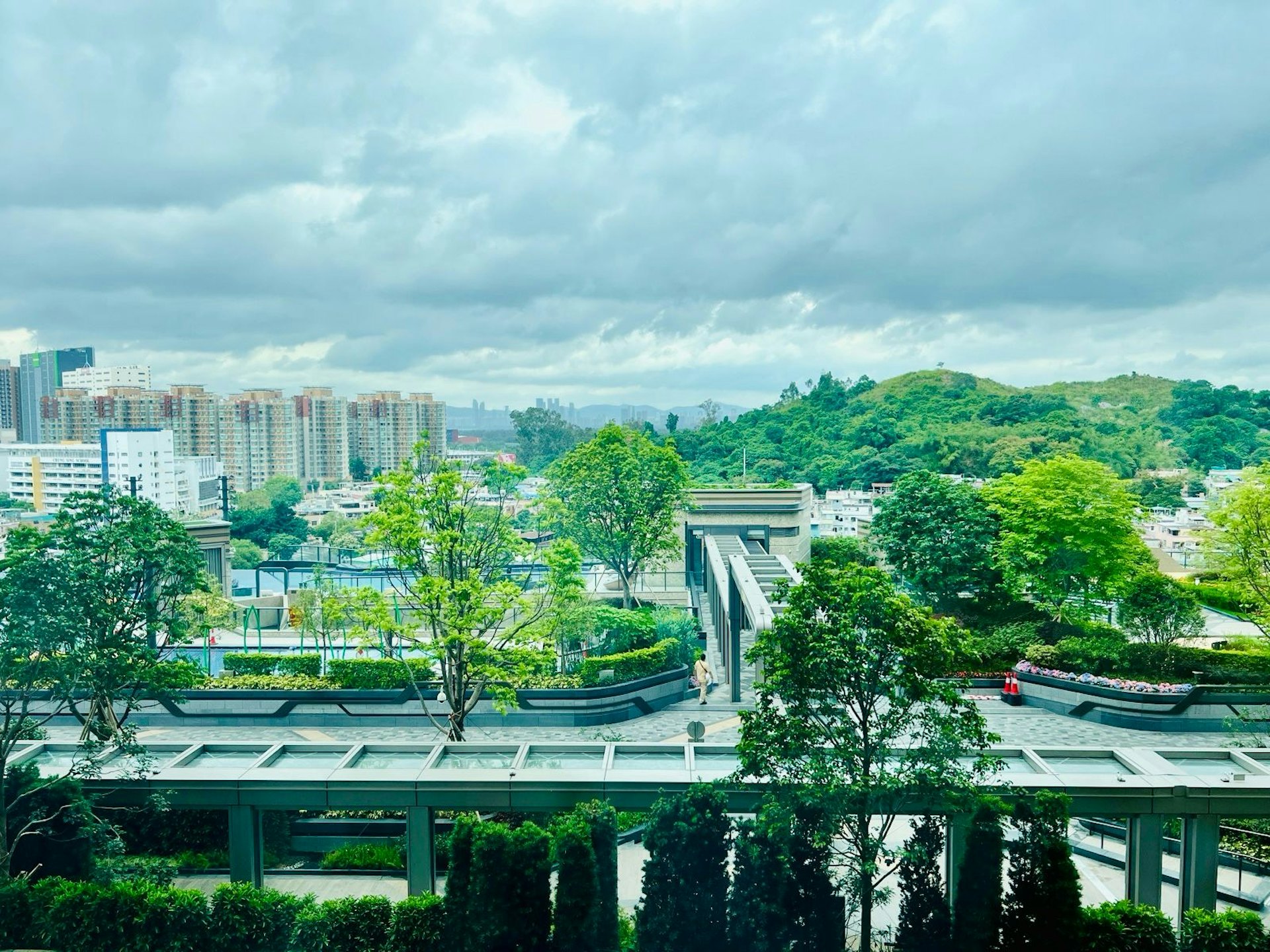 外望開揚景。 外望開揚景。