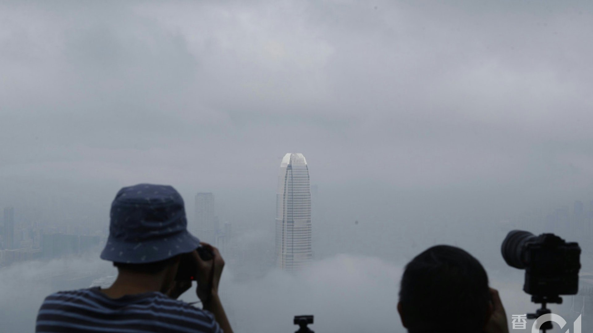 天文台指今濕度達100% 周三吹6級風 春分晝夜時間變一樣? 天文台指今濕度達100% 周三吹6級風 春分晝夜時間變一樣?