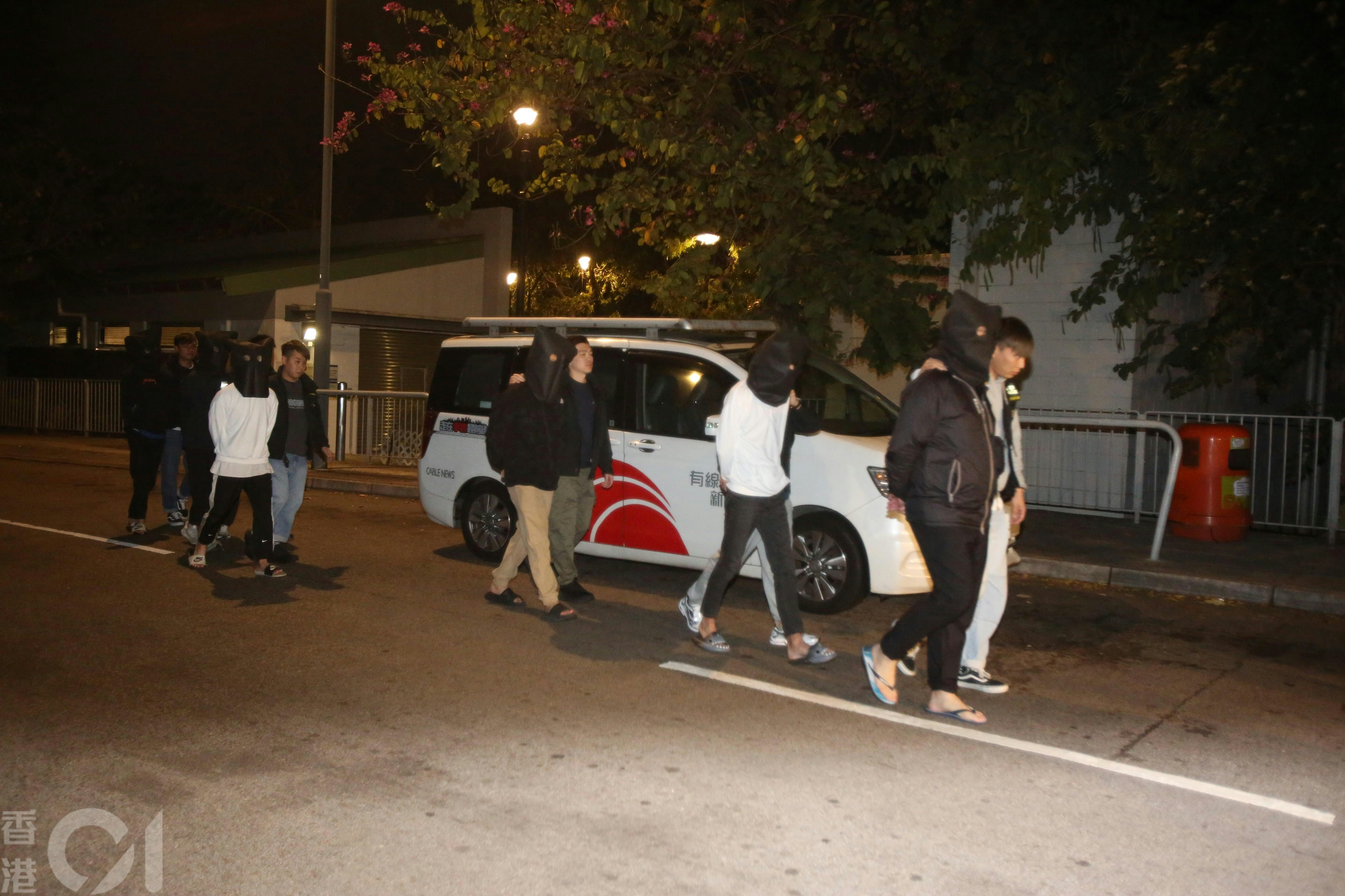 屯元天三宗截車斬人案︱警新界西北大反黑共拘43人最細16歲