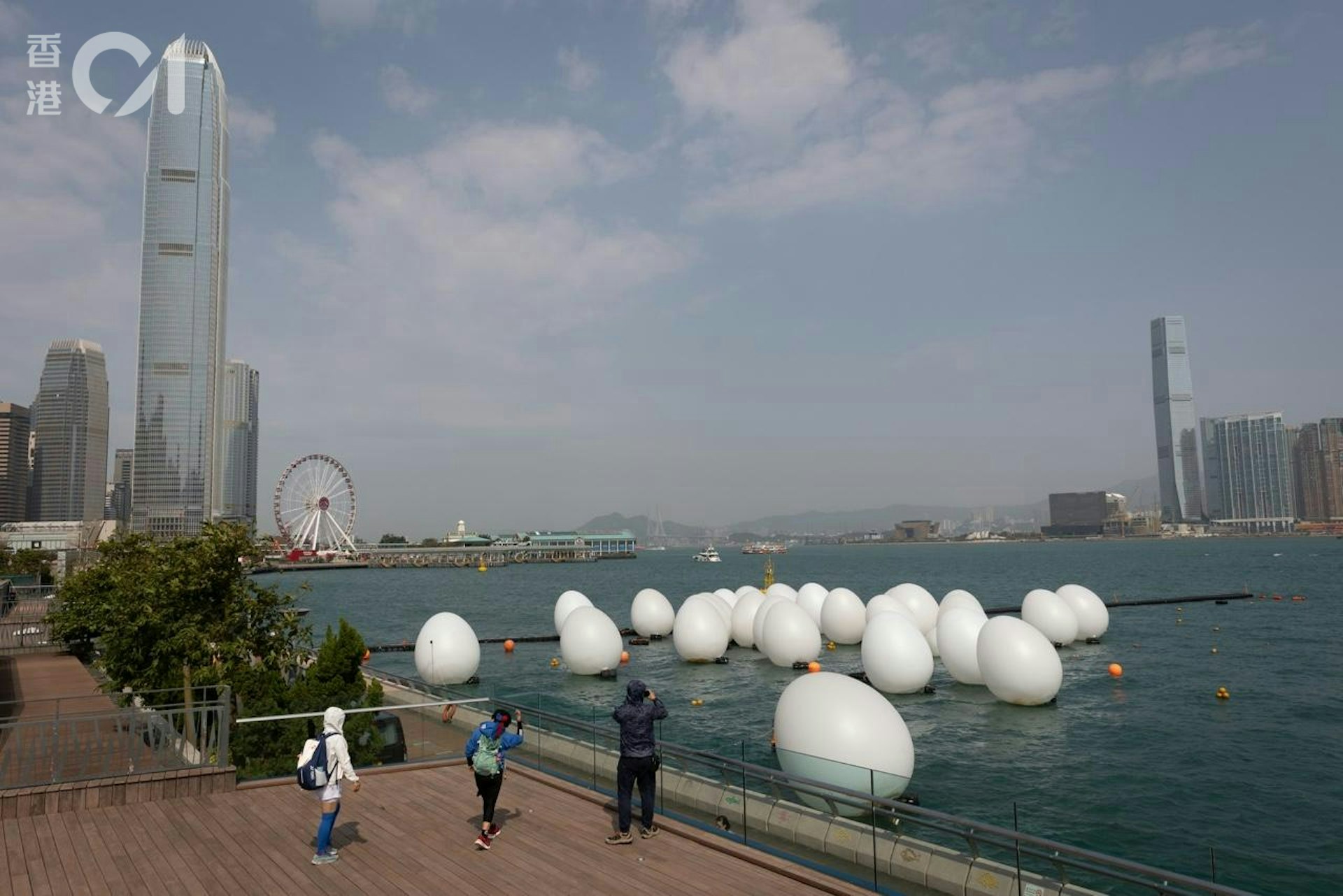 部分展品已率先放置在添馬公園。(資料圖片) 部分展品已率先放置在添馬公園。(資料圖片)