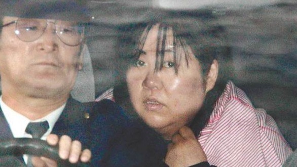 截至2010年1月，木嶋因欺诈等罪名再次被捕7次（ダイヤモンド）