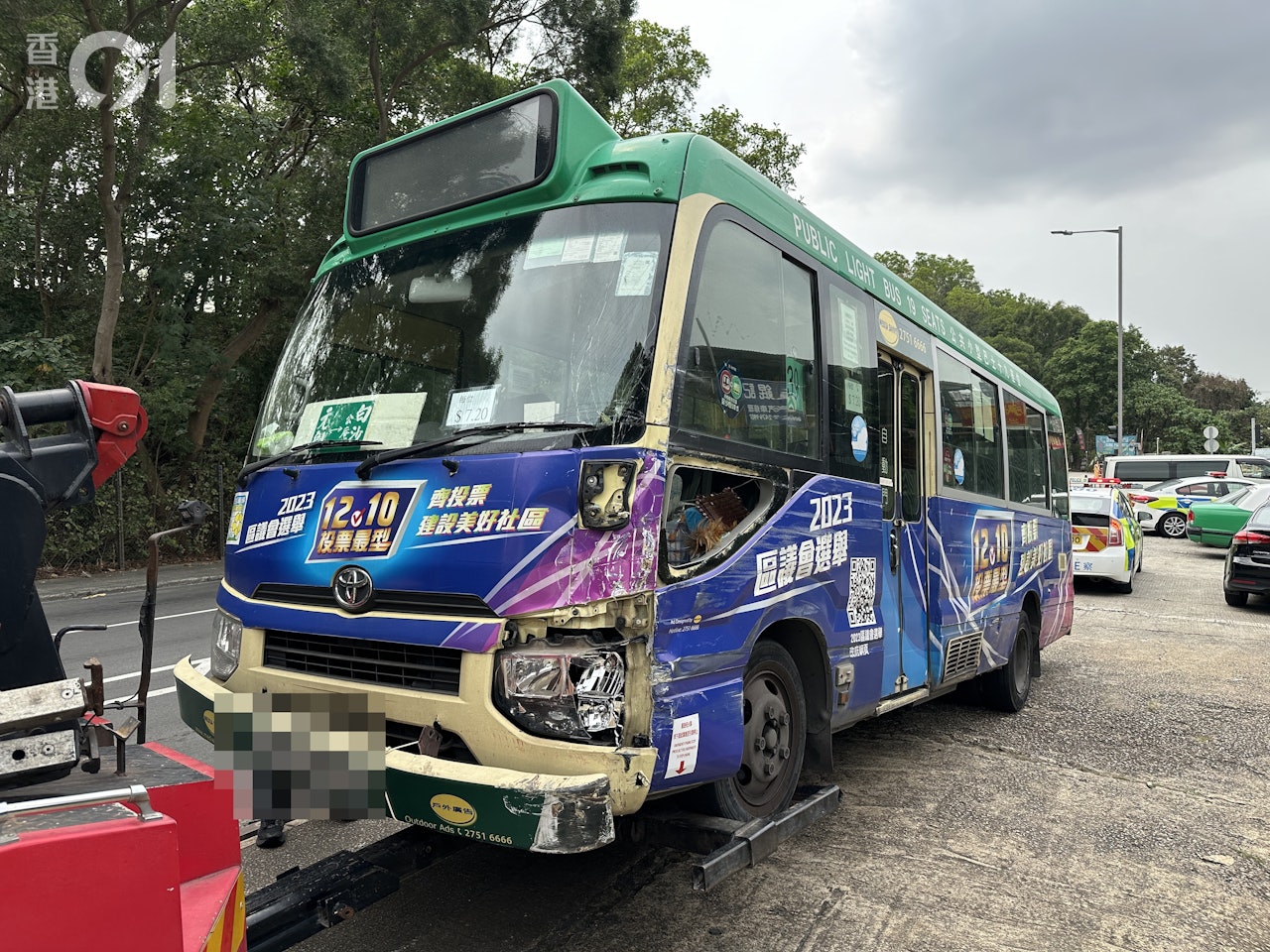 涉事綠Van於大旗嶺及大棠路交界遭截獲。(黃學潤攝) 涉事綠Van於大旗嶺及大棠路交界遭截獲。(黃學潤攝)