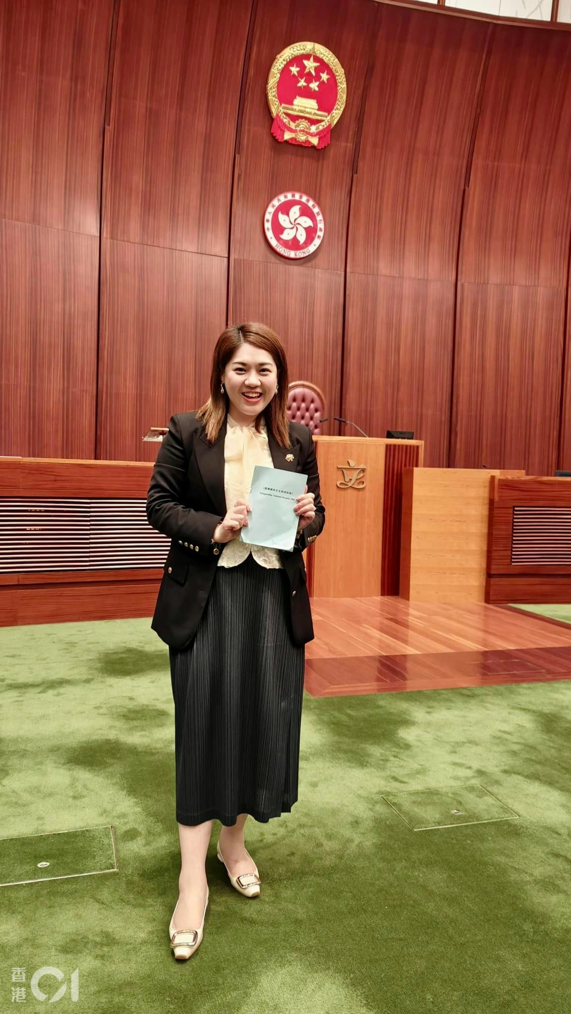 為基本法23條立法的《維護國家安全條例草案》獲立法會三讀通過,A4聯盟立法會議員林素蔚稱「粉身碎骨」支持立法。(林素蔚Facebook相片) 為基本法23條立法的《維護國家安全條例草案》獲立法會三讀通過,A4聯盟立法會議員林素蔚稱「粉身碎骨」支持立法。(林素蔚Facebook相片)