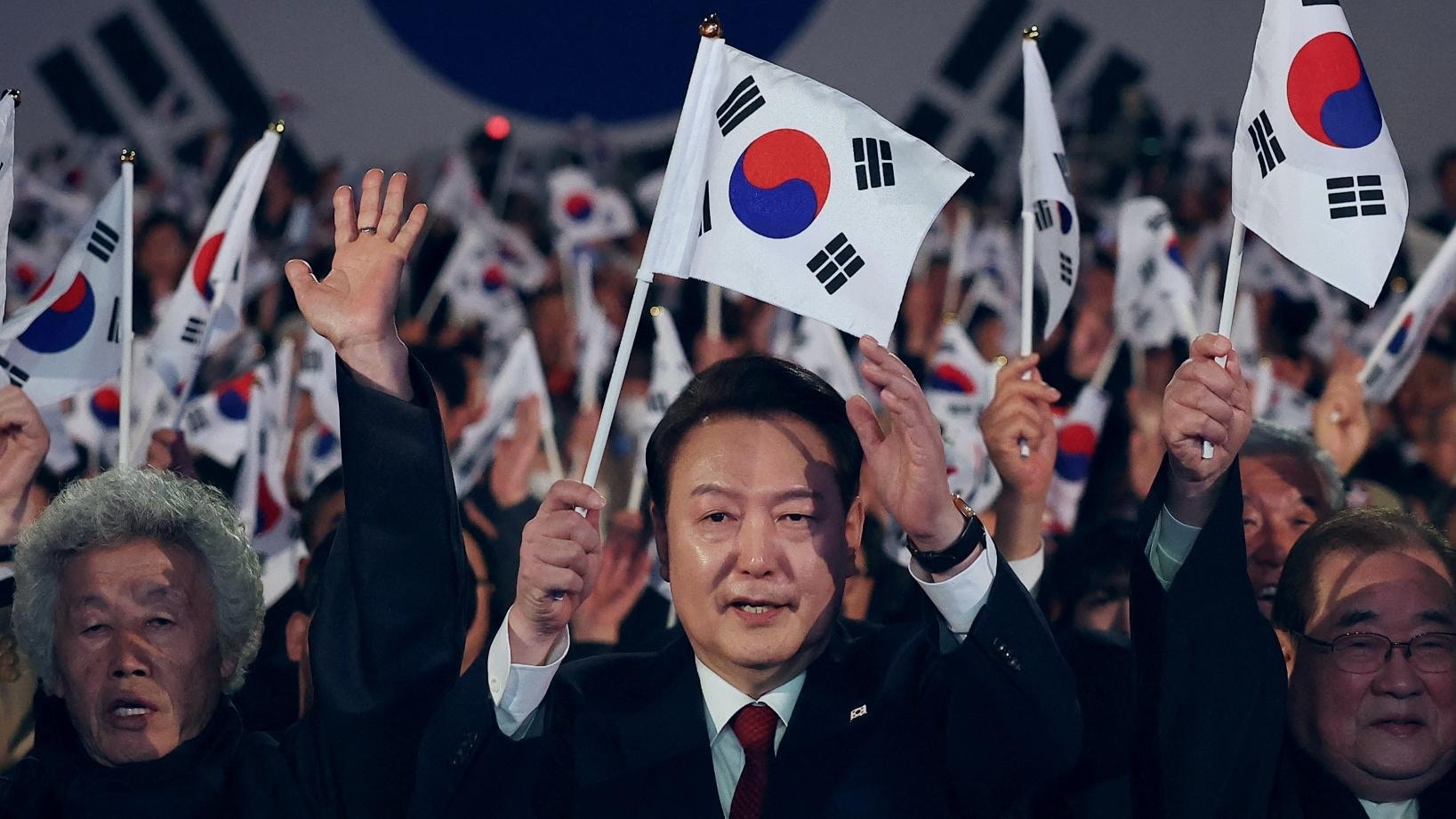 韓國會選舉前斥2,000億紓困中小企　尹錫悅狂射銀彈催票 ？