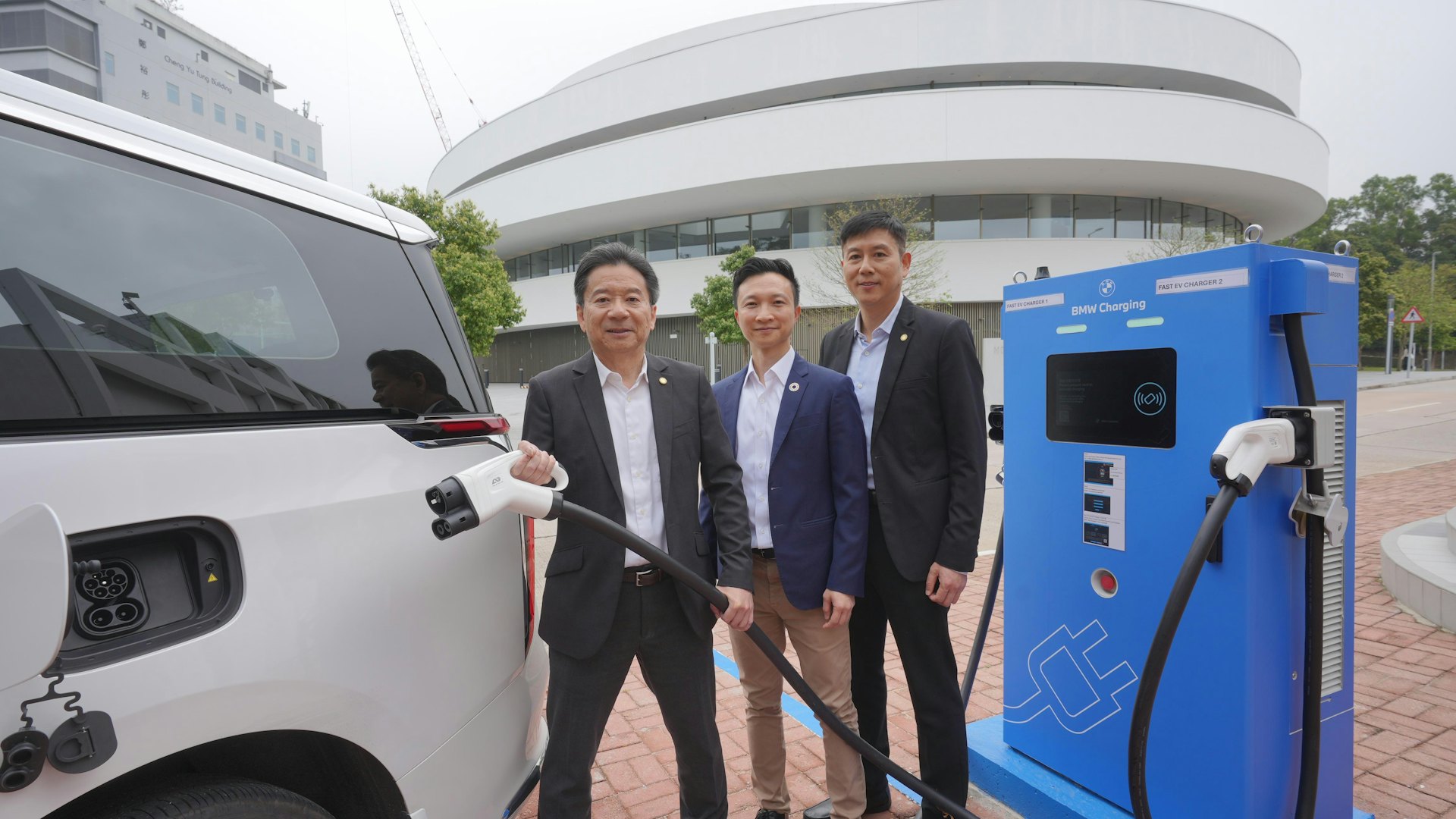 科大增4個電動車快充 3年投放4000萬增360充電位 促可持續發展 科大增4個電動車快充 3年投放4000萬增360充電位 促可持續發展