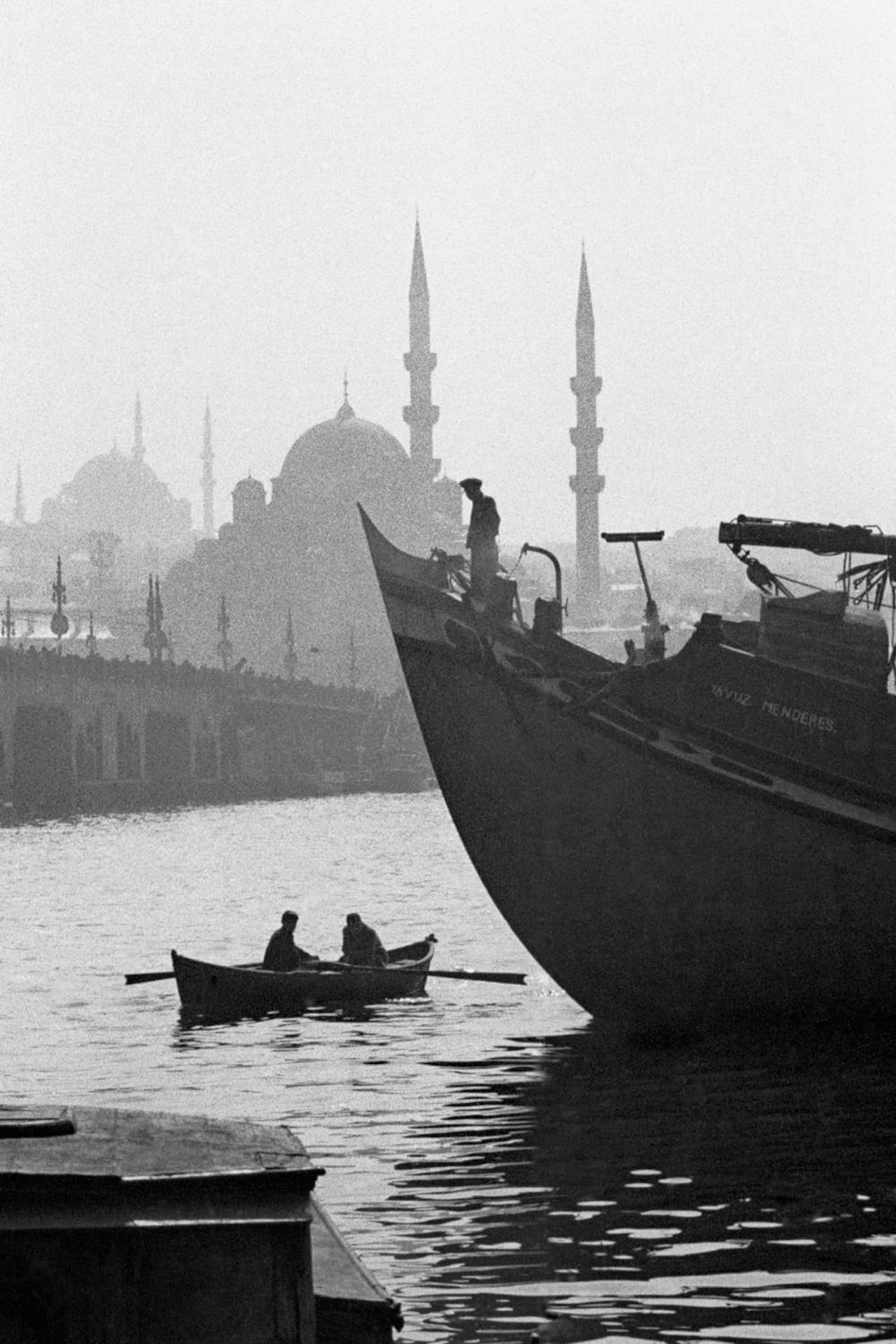 《Ara Güler’s Istanbul》(圖片來源:https://moom.cat/l/YDAqZ0) 《Ara Güler’s Istanbul》(圖片來源:https://moom.cat/l/YDAqZ0)