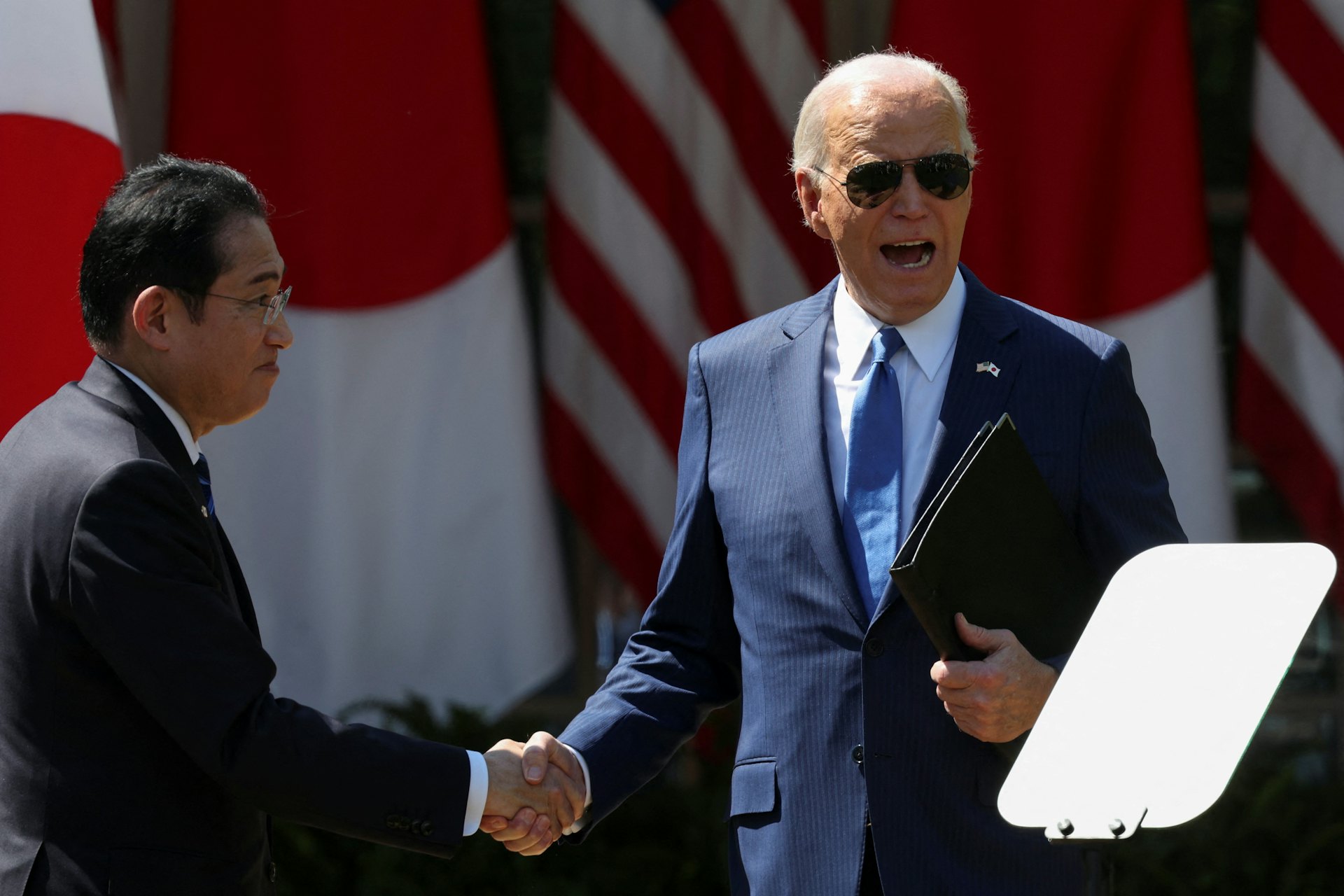 美國總統拜登(Joe Biden)與日本首相岸田文雄4月10日在華盛頓白宮舉行峰會並召開聯合記者會。(Reuters) 美國總統拜登(Joe Biden)與日本首相岸田文雄4月10日在華盛頓白宮舉行峰會並召開聯合記者會。(Reuters)