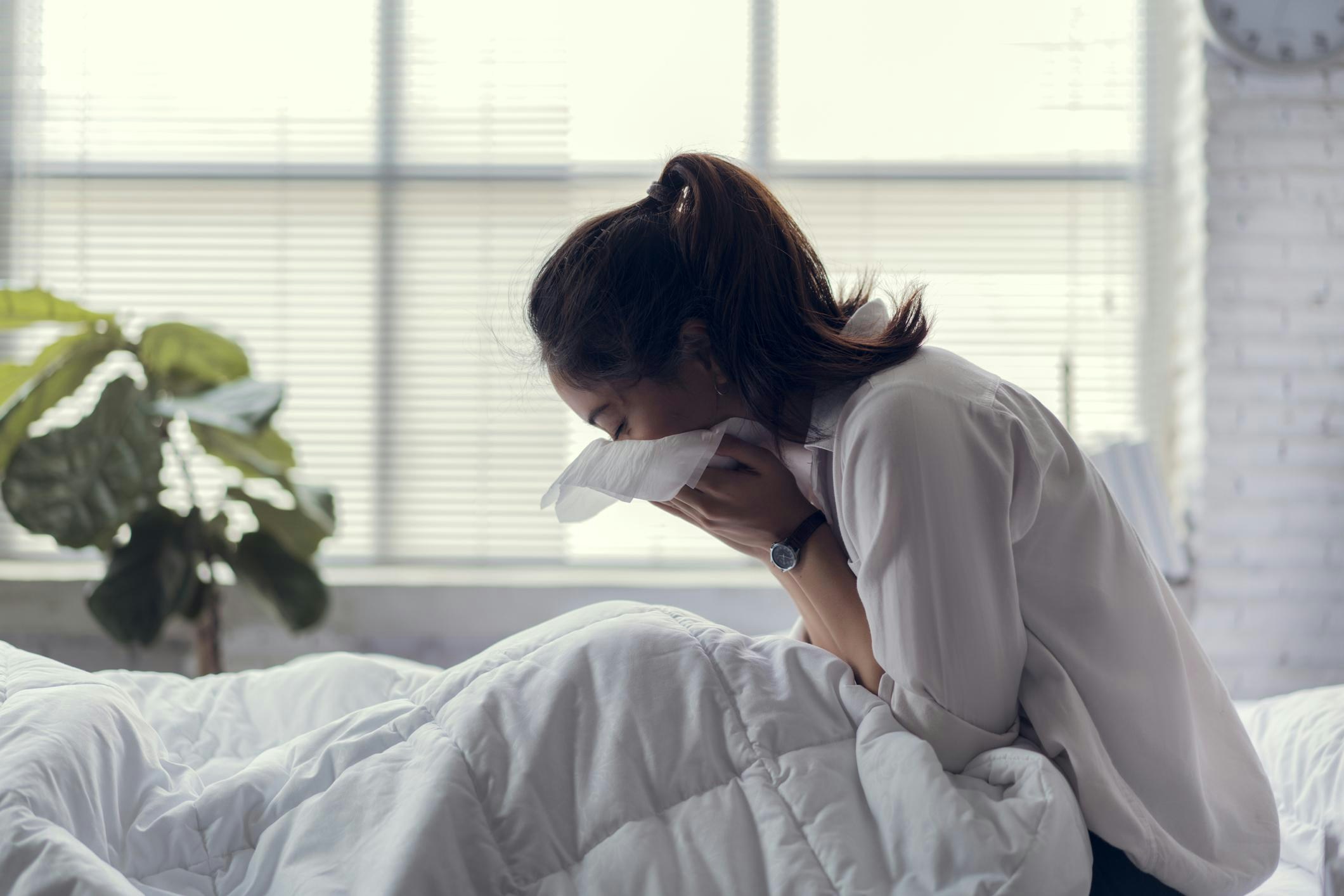 虽然咳嗽是一个普通症状，但如果出现异常，就有机会是肺癌。（示意图/Getty Images）