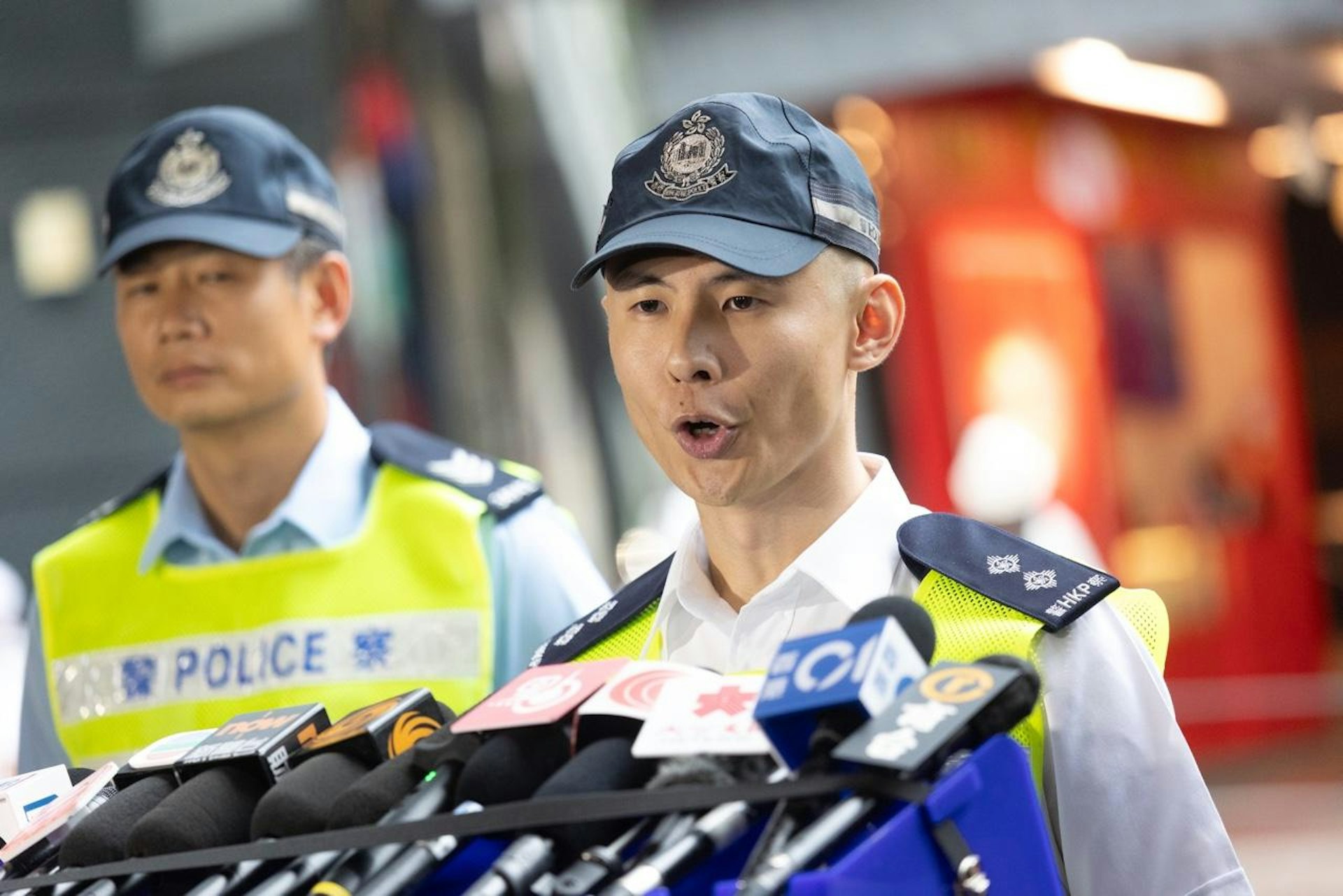 警方港島總區交通部道路安全組督察黎焯楓表示,蘭桂坊的士大使計劃至今已有1,000人使用。(梁鵬威攝) 警方港島總區交通部道路安全組督察黎焯楓表示,蘭桂坊的士大使計劃至今已有1,000人使用。(梁鵬威攝)
