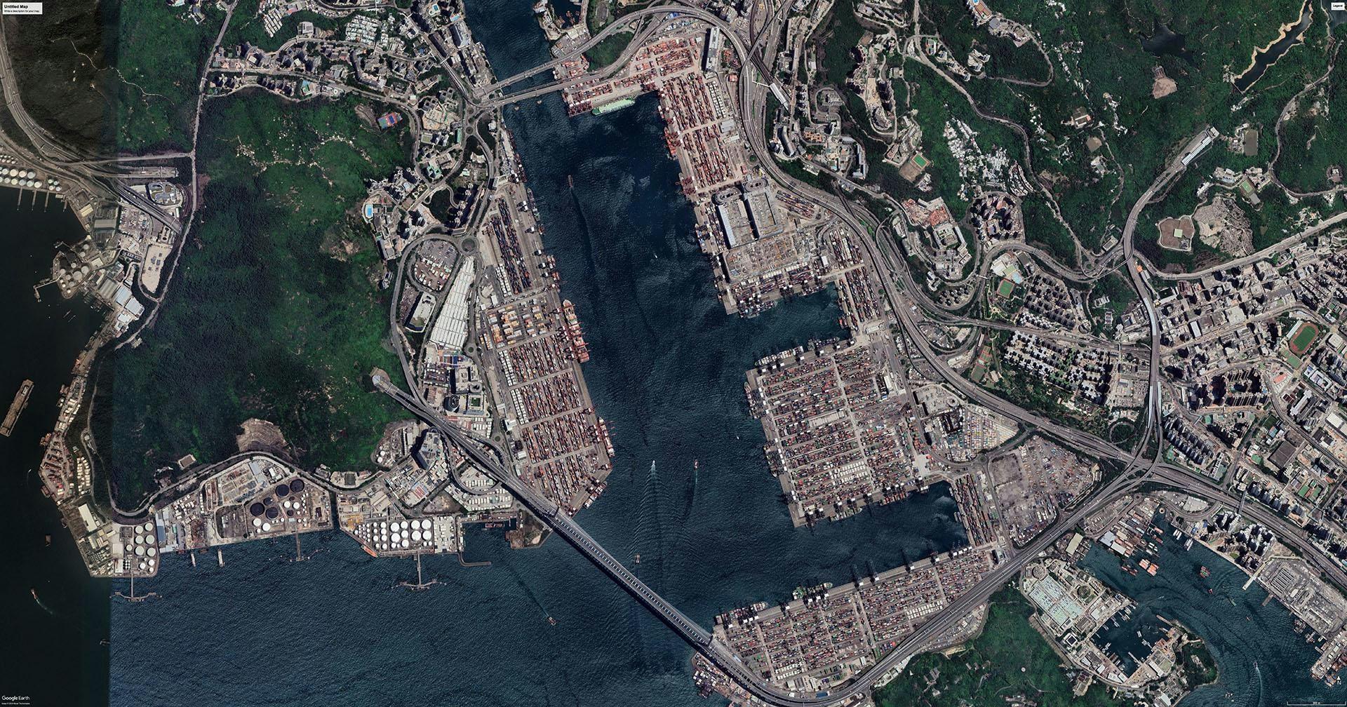 2022年5月，香港葵青货柜码头卫星图。（Google Earth）