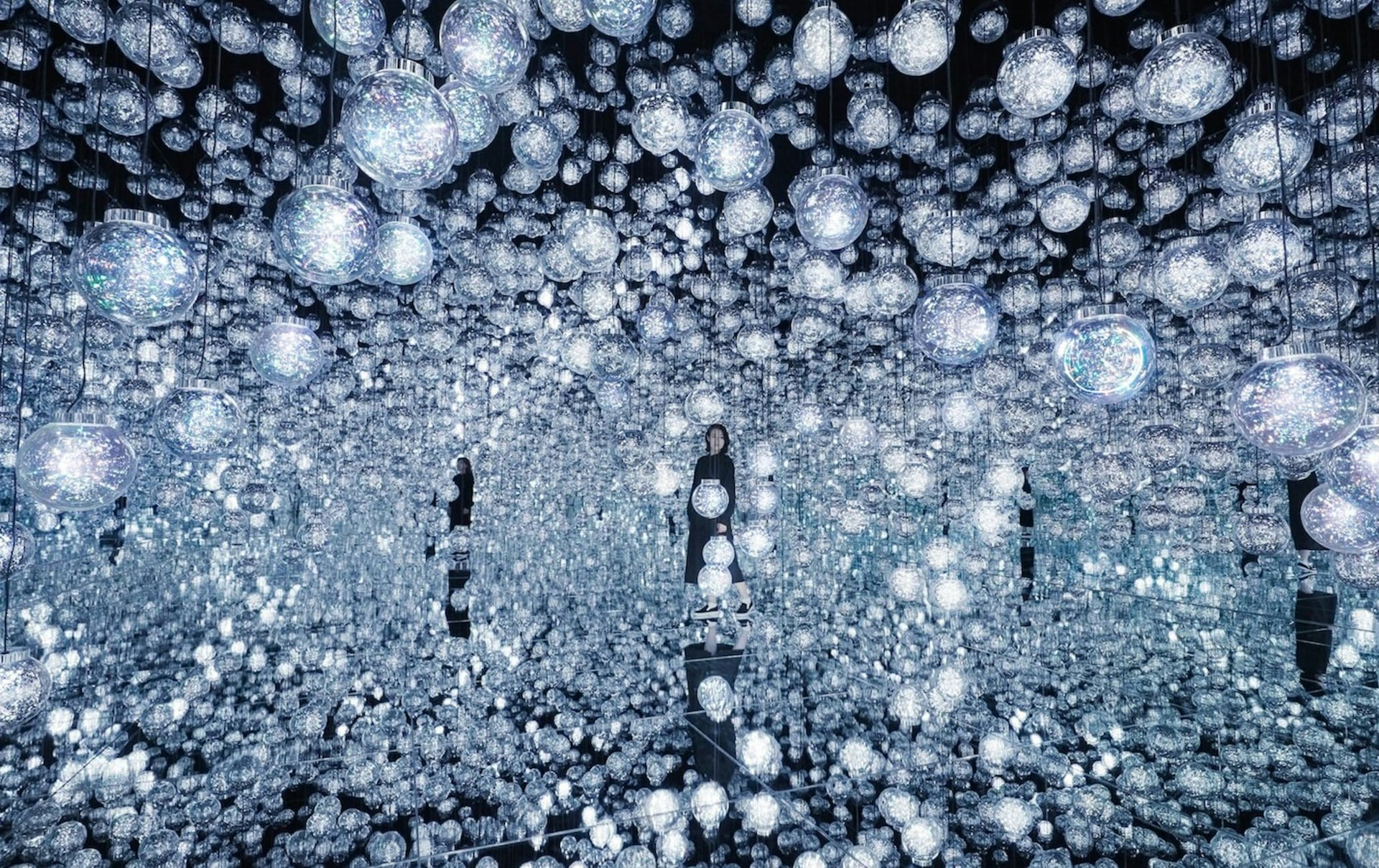 teamLab 無界:森大廈數字藝術美術館(圖片來源:teamLab) 日本景點|2025東京新景點16選!新商場HARAKADO/迪士尼新園區/史努比博物館