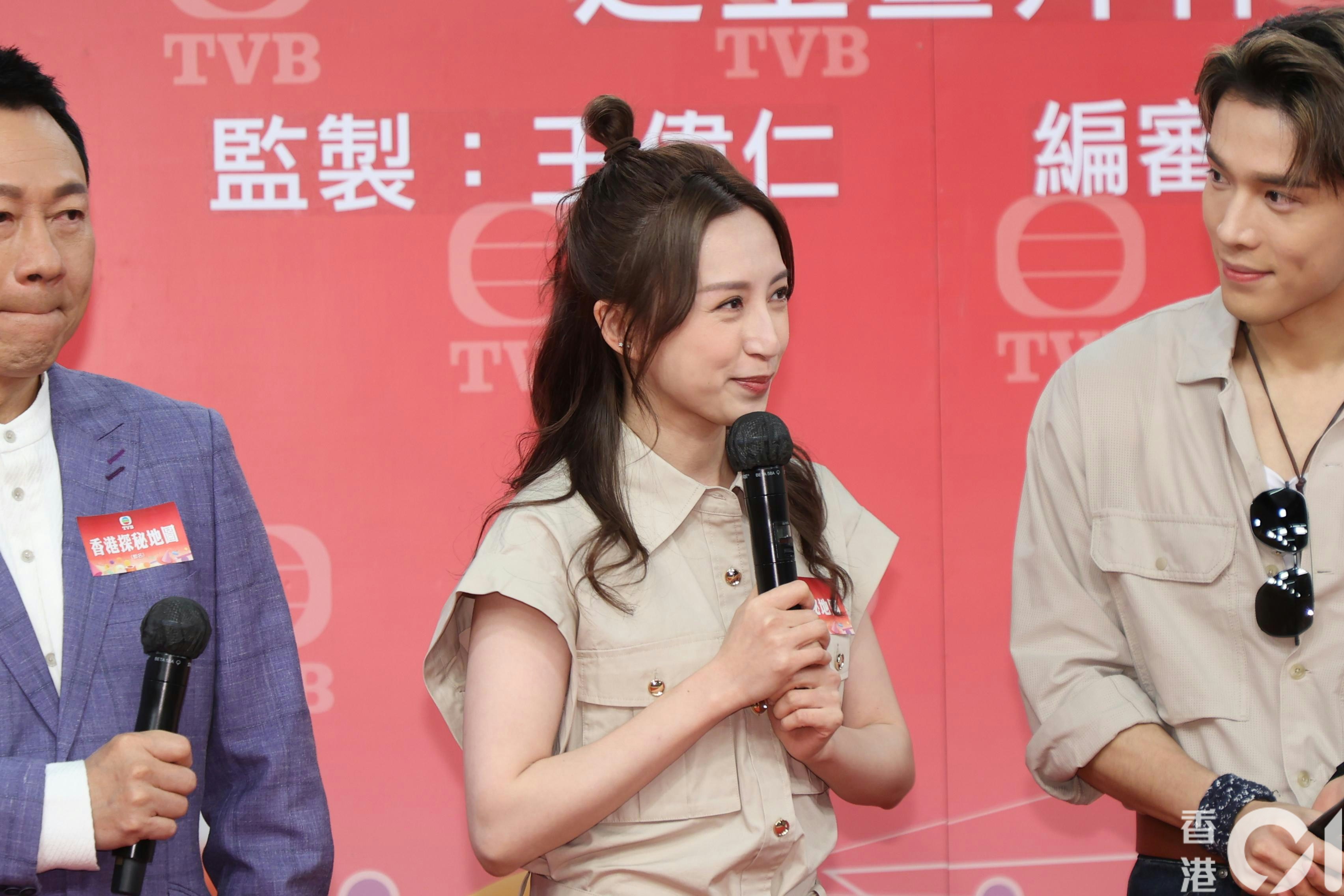 龔嘉欣表示不用擔心餅店因為有「神隊友」。(葉志明 攝)