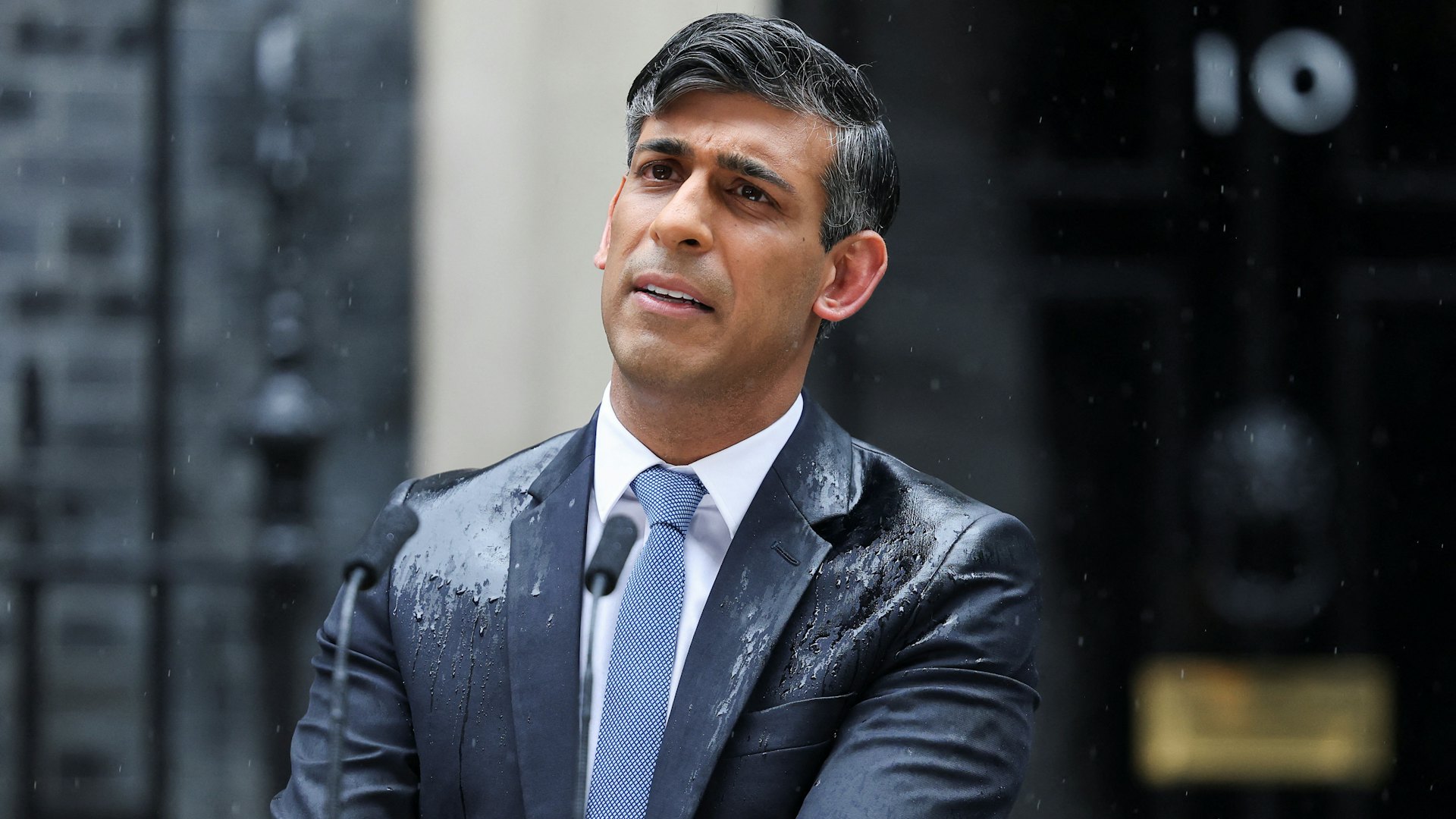 英國大選|辛偉誠為何「提早了斷」? 14年保守黨荒誕劇終於演完 英國大選|辛偉誠為何「提早了斷」? 14年保守黨荒誕劇終於演完