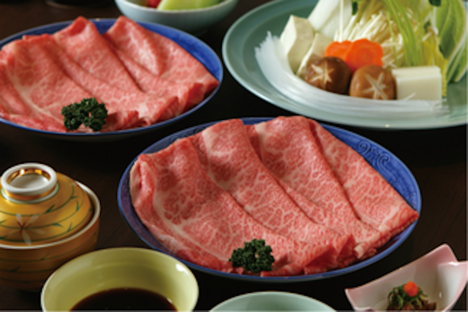 福壽館嚴選優質黑毛和牛。(圖片來源:官網@福壽館) 日本美食:大阪壽喜燒8間推薦!