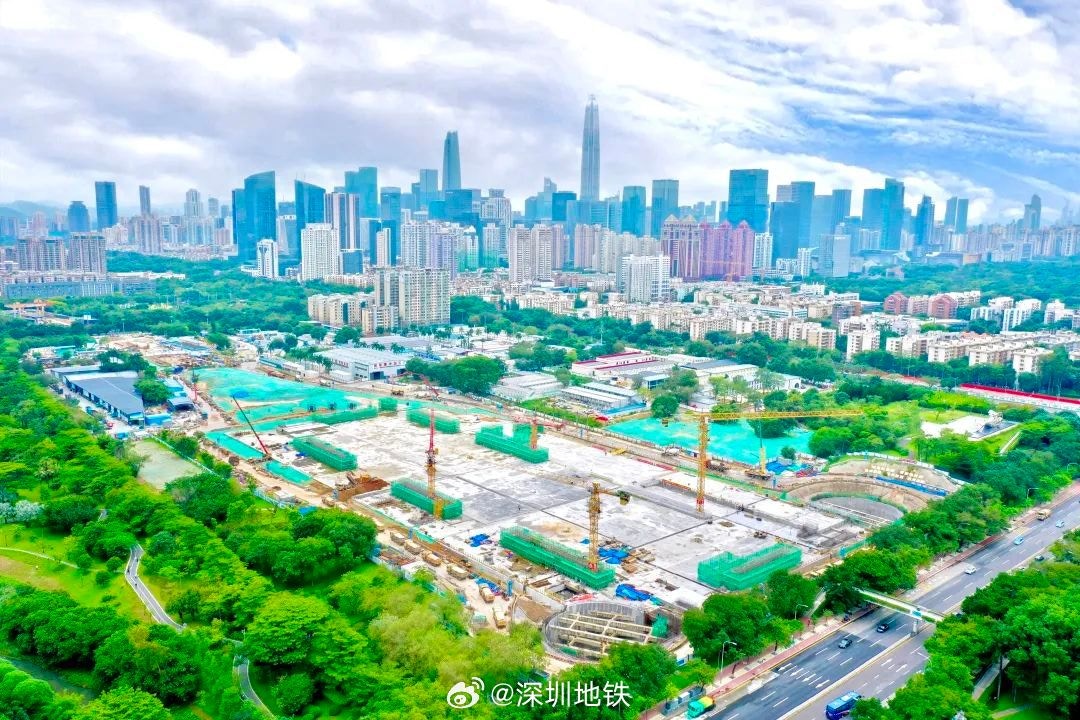 中心公園存車場主體結構較計劃提前半年實現封頂。（深圳地鐵）