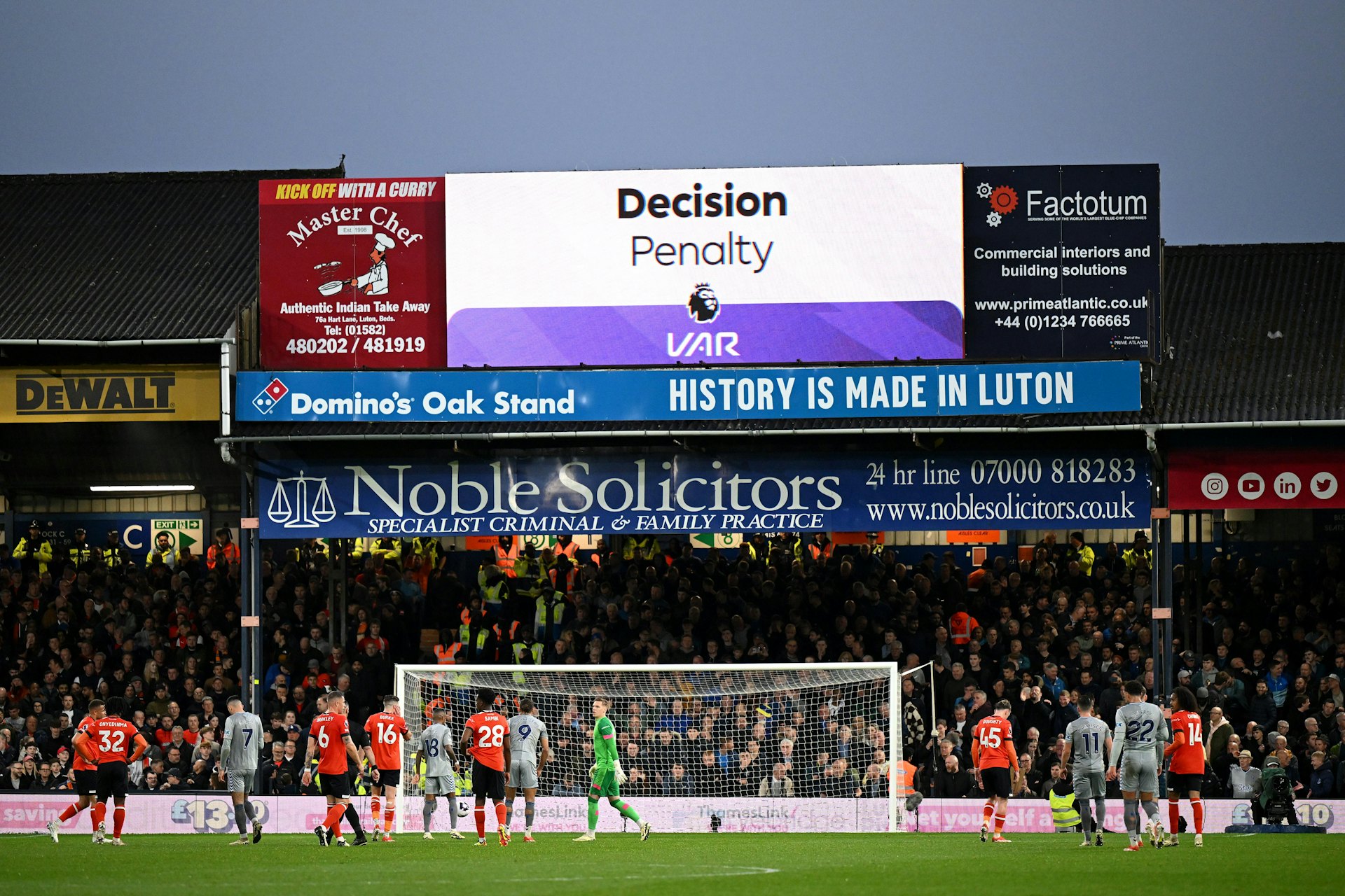 英超VAR在近年出現了不少爭議。(資料圖片/Getty Images) 英超VAR在近年出現了不少爭議。(資料圖片/Getty Images)