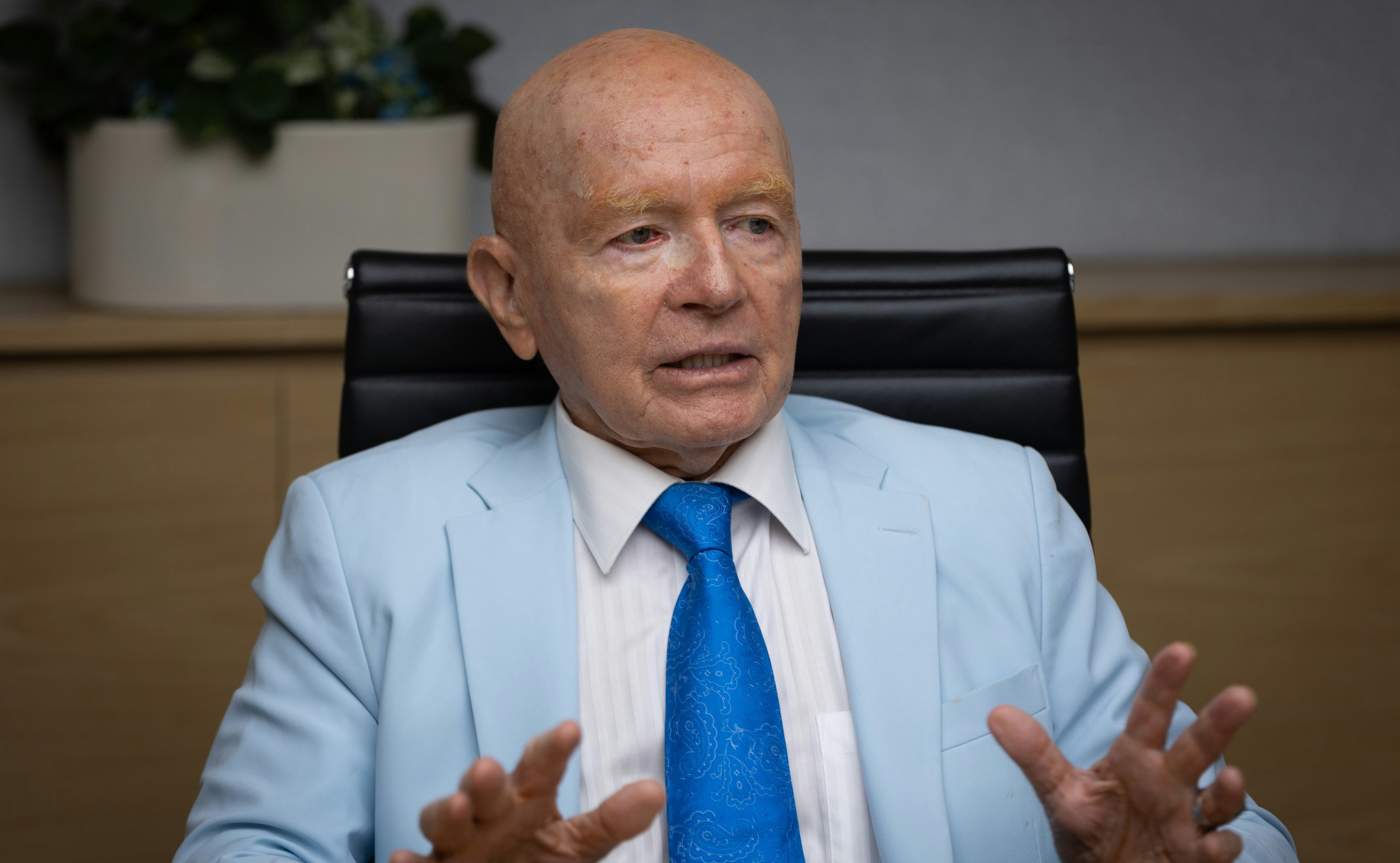 AI泡沫論｜新興市場教父麥樸思﹕若泡沫爆破AI概念股或瀉4成