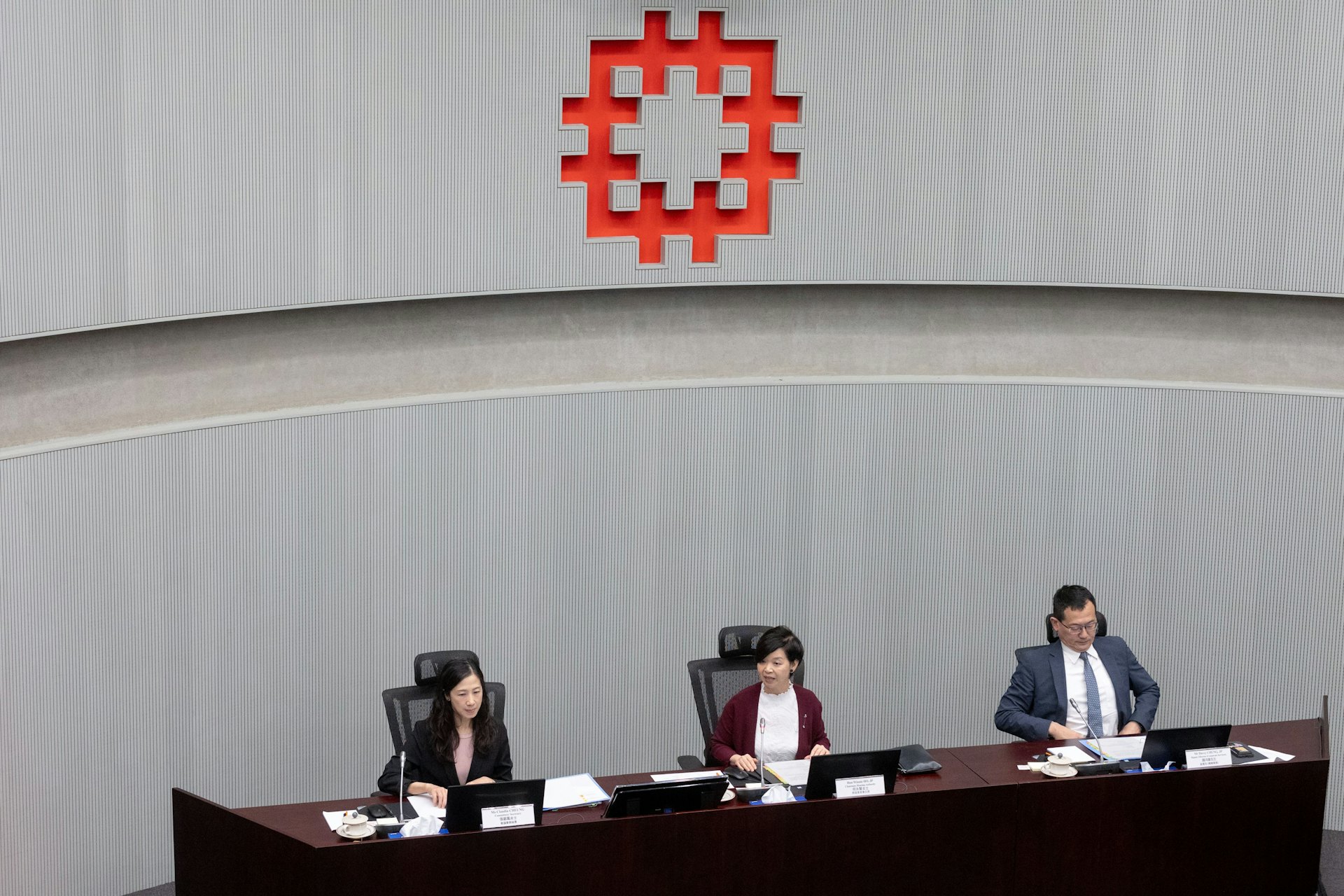 房屋署已於6月收回其中一個公屋單位,並正跟進處理其餘3宗個案。(資料圖片/夏家朗攝) 房屋署已於6月收回其中一個公屋單位,並正跟進處理其餘3宗個案。(資料圖片/夏家朗攝)
