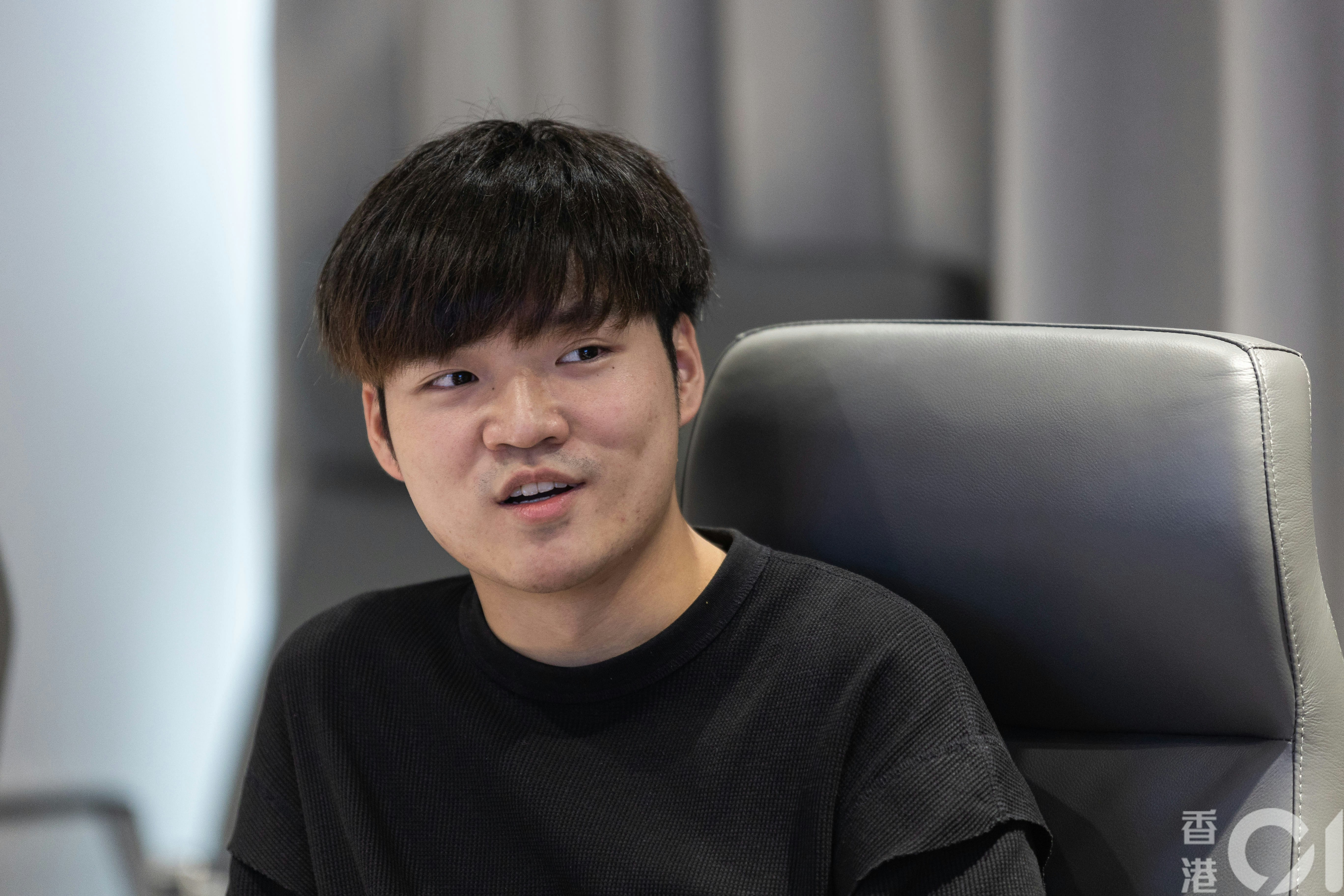 對於有意繼續升學的DSE考生，周嘉豐表示，即使DSE考試失手會難免沮喪，但並非如天塌下來般不可補救。（蘇煒然攝）