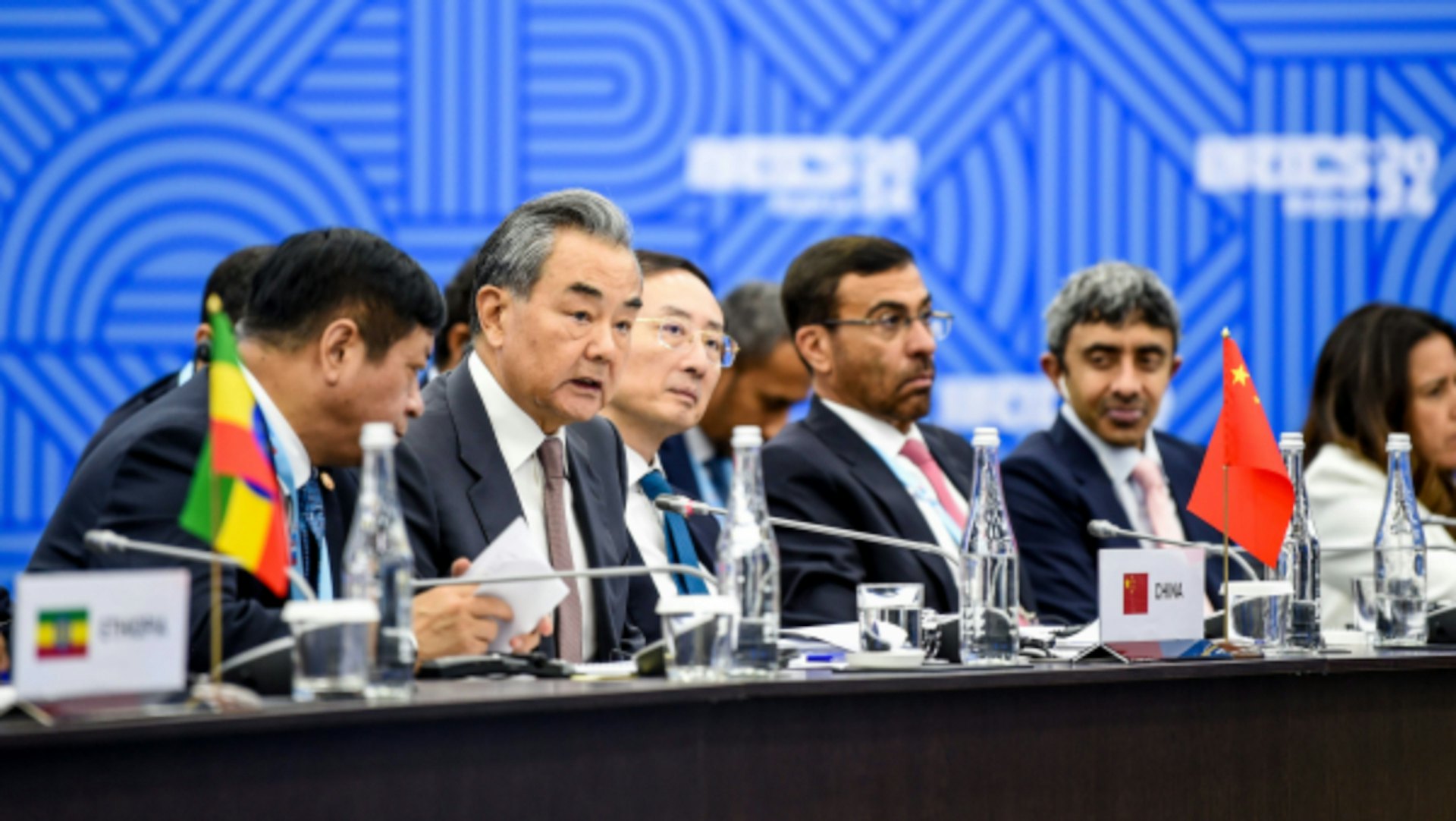 2024年6月10日,中共中央政治局委員、外交部長王毅在下諾夫哥羅德出席金磚國家外長會晤。(中國外交部)