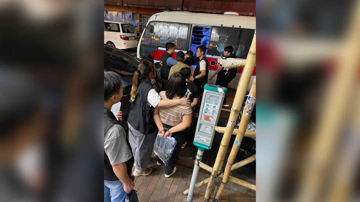 警搗油麻地非法釣魚機賭檔　5男女被捕