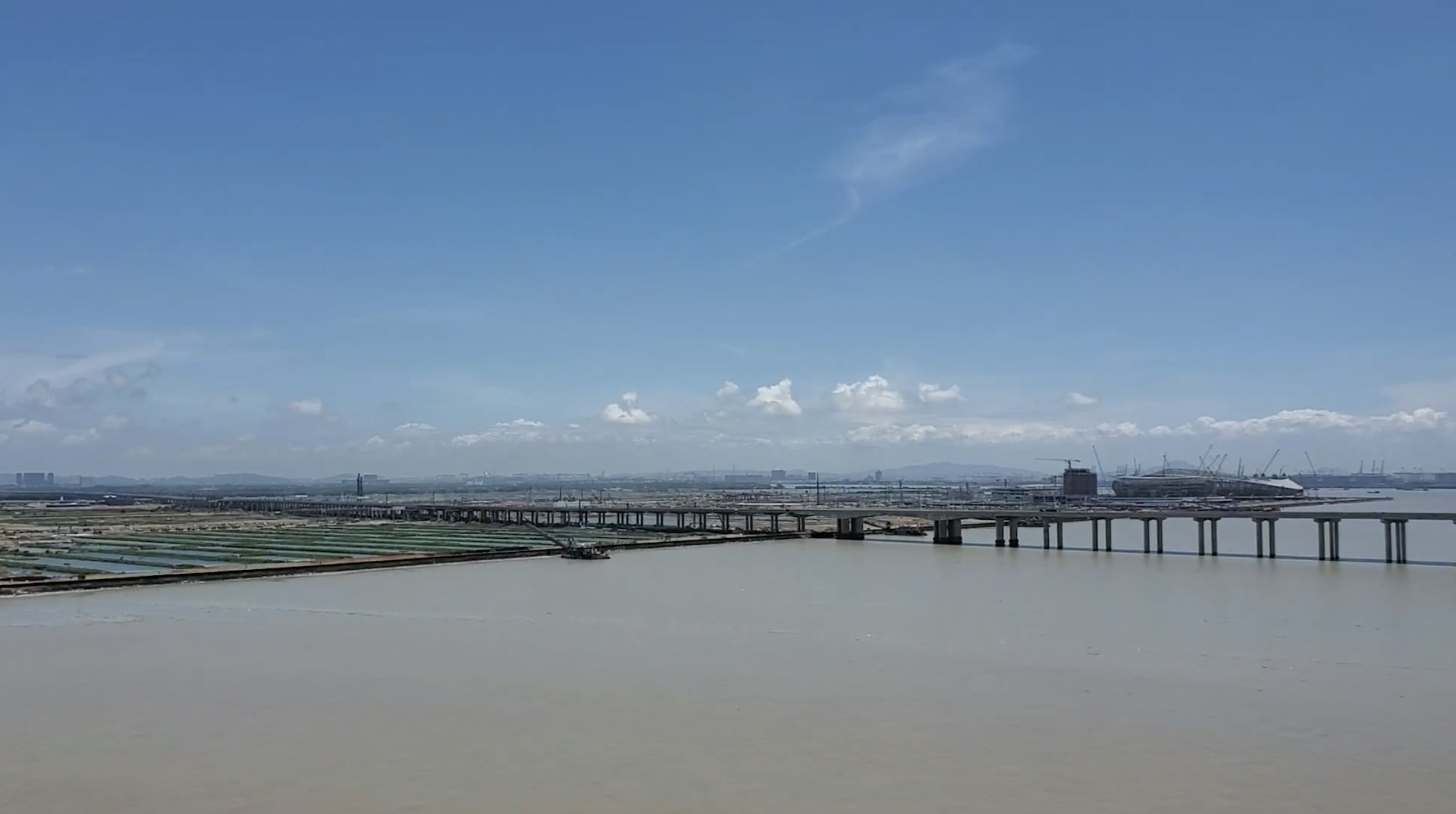 深中通道Y字型岔口,連接廣州南沙。(楊凱力攝) 深中通道Y字型岔口,連接廣州南沙。(楊凱力攝)