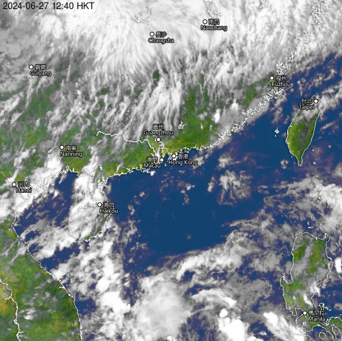 气象卫星图像显示，现时有一个热带扰动位于菲律宾附近。(天文台图片)