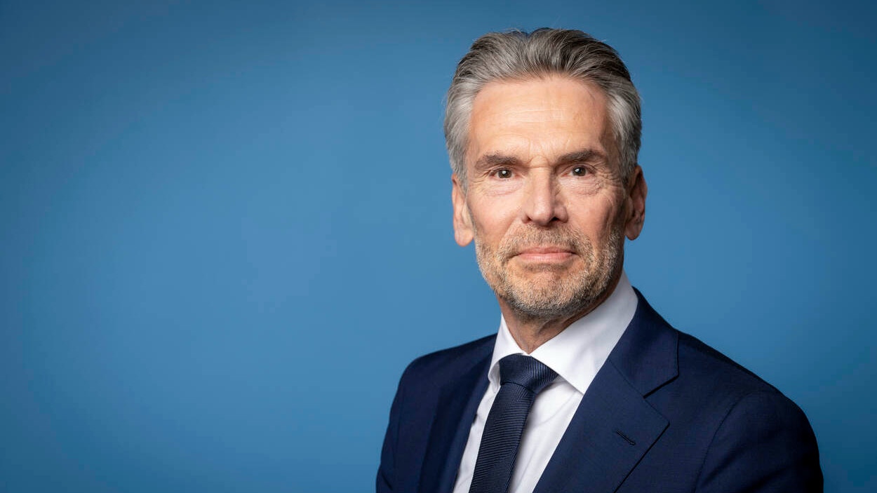 荷蘭新首相斯霍夫：對中國保持審慎態度