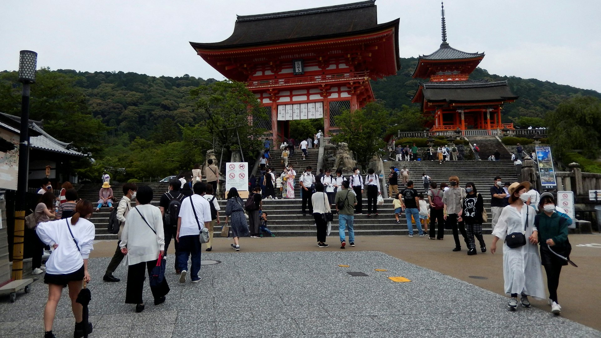 日本京都修改住宿稅提案 每晚最高1萬日圓 以應對過度旅遊 日本京都修改住宿稅提案 每晚最高1萬日圓 以應對過度旅遊