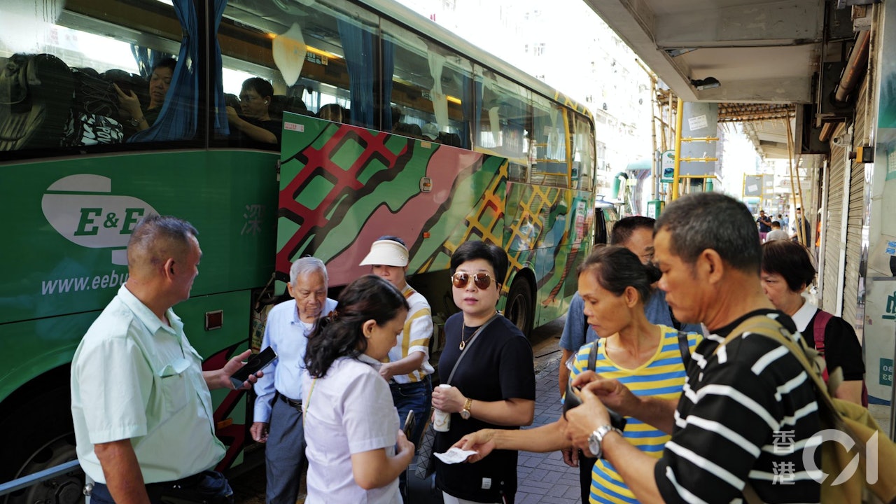 深中通道|永東直巴新措施減爭拗 料塞車2.5小時於口岸通知改道 深中通道|永東直巴新措施減爭拗 料塞車2.5小時於口岸通知改道