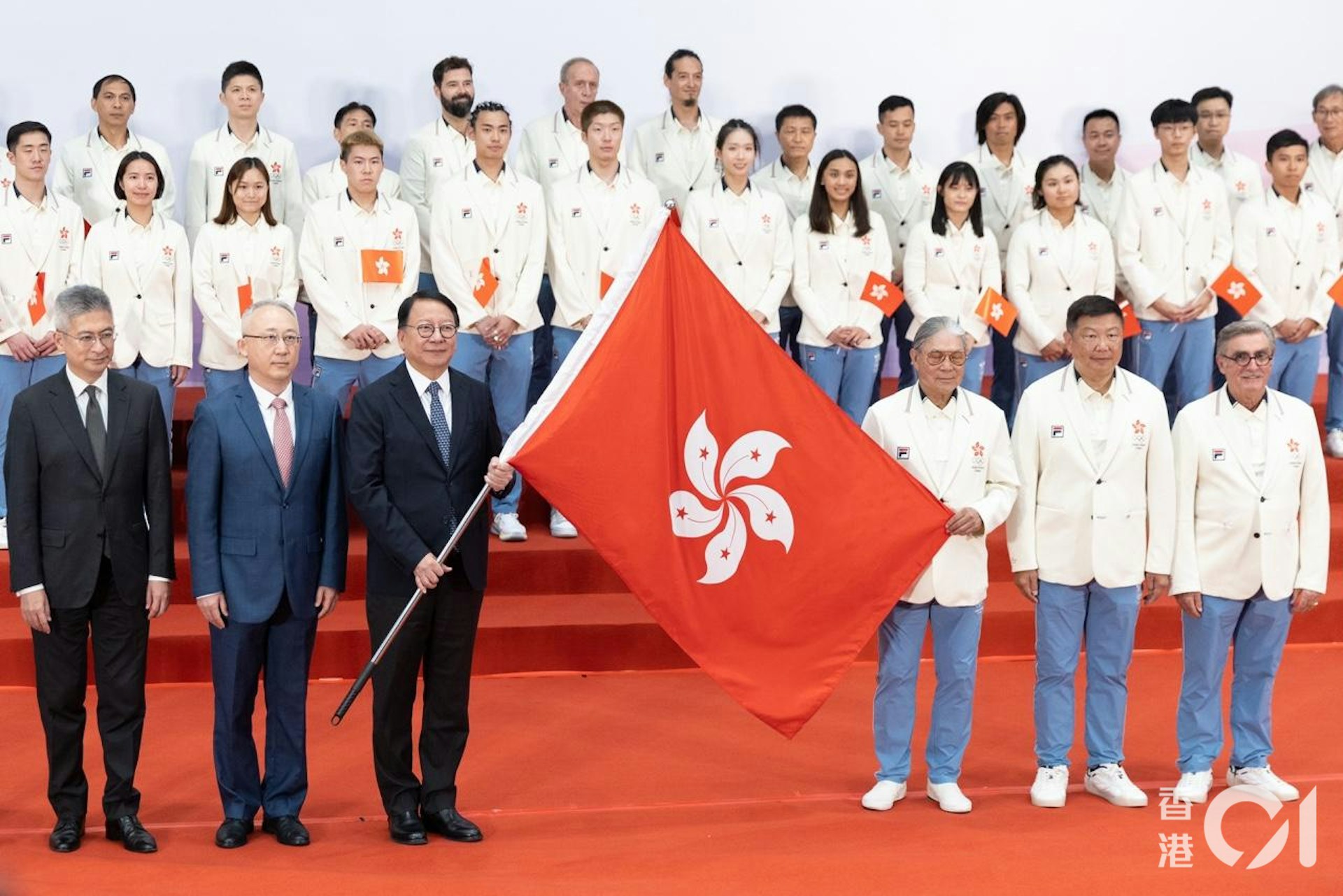 港隊奧運代表團授旗禮今日在政府總部舉行。(梁鵬威攝) 港隊奧運代表團授旗禮今日在政府總部舉行。(梁鵬威攝)
