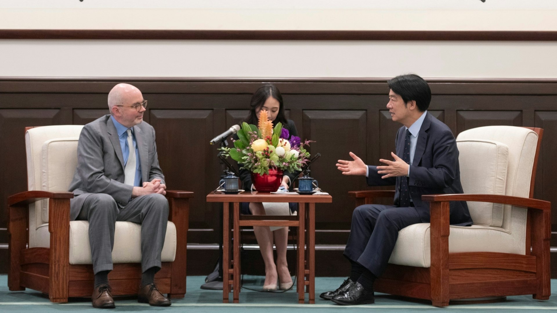 新任AIT處長到任拜會賴清德 重申美國支持台灣自我防衛能力承諾 新任AIT處長到任拜會賴清德 重申美國支持台灣自我防衛能力承諾