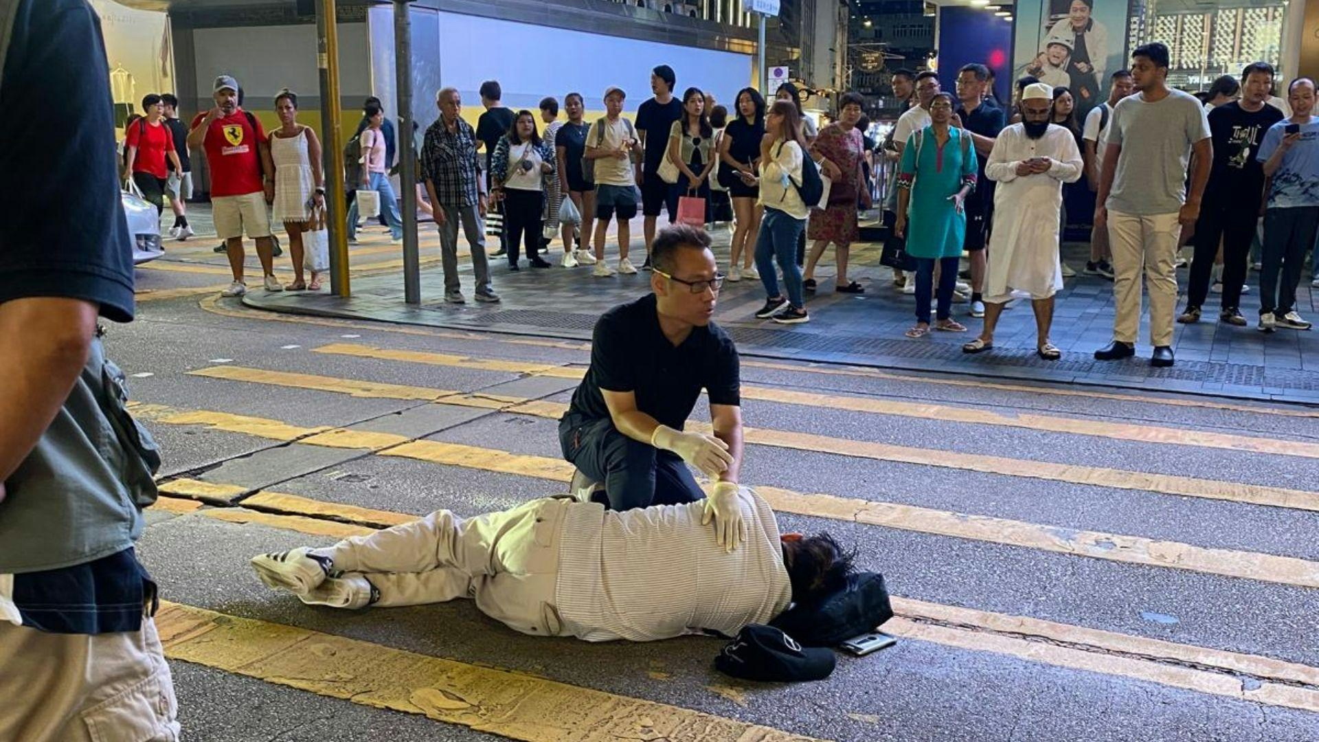 尖沙咀男子捱的士撞 倒臥路中心受傷送院