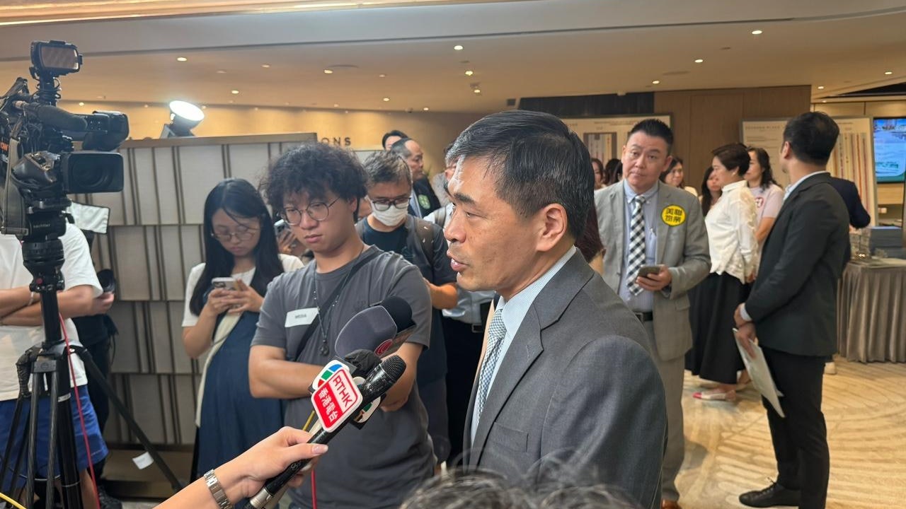 康城12期地盤欠薪 會德豐黃光耀:已聯絡總承建商儘快處理糾紛 康城12期地盤欠薪 會德豐黃光耀:已聯絡總承建商儘快處理糾紛