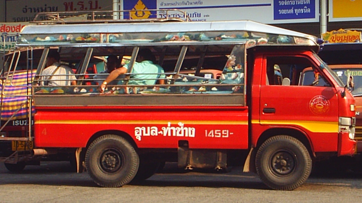 芭堤雅雙排車意外|巴士地鐵篤篤以外的選擇 搭雙排車保命有法 芭堤雅雙排車意外|巴士地鐵篤篤以外的選擇 搭雙排車保命有法