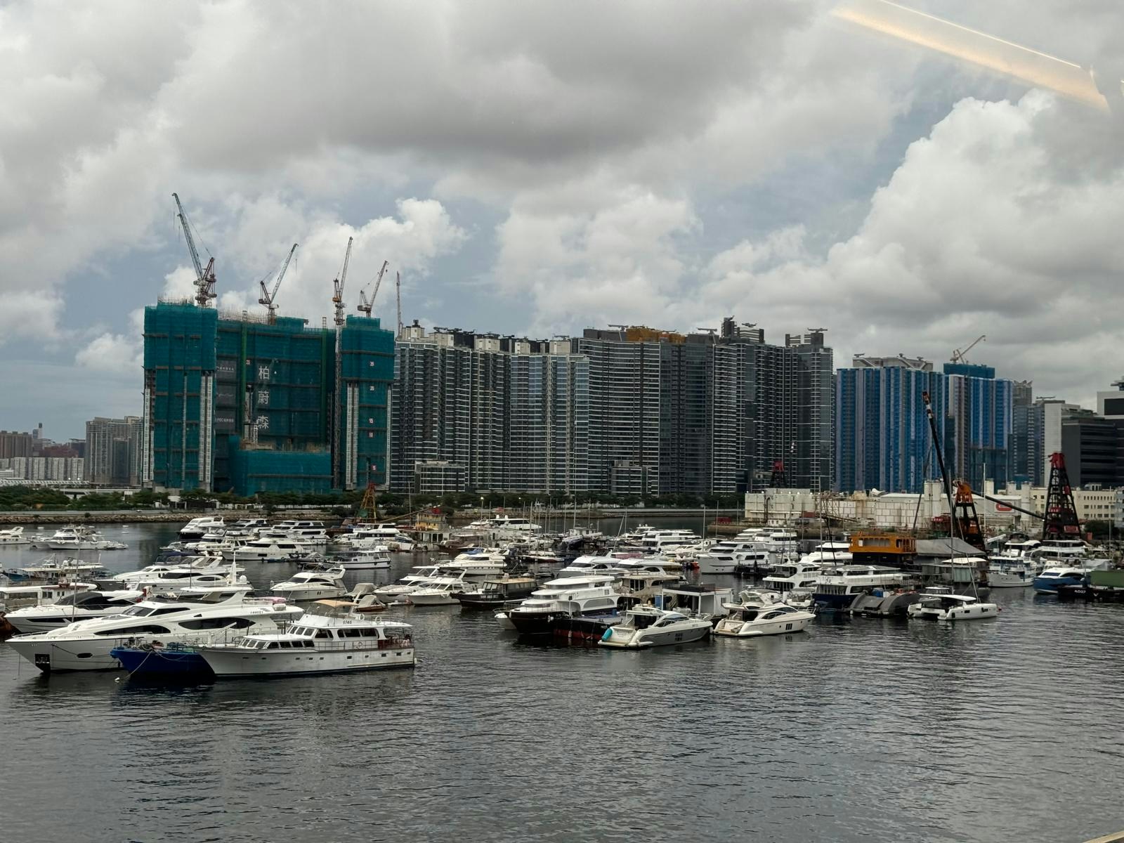 中原︰一手貨尾量連續四季逾2萬伙九龍區貨尾破萬、創24年新高