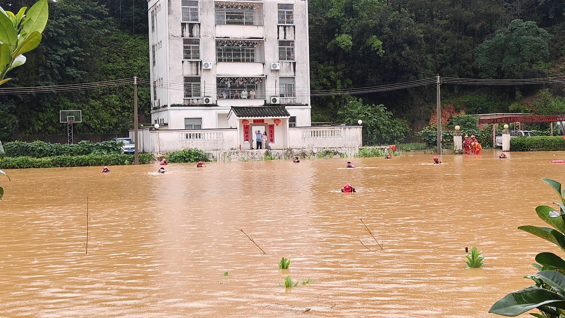 颱風格美|廣東多地暴雨現洪水內澇 梅州1老人2兒童失足落水遇難 颱風格美|廣東多地暴雨現洪水內澇 梅州1老人2兒童失足落水遇難