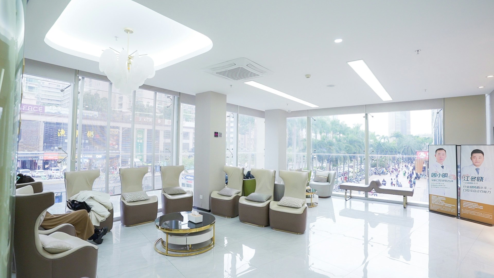 愛康健環境及管理比較完善,人流管制適宜,已預約客人不用等候太耐。