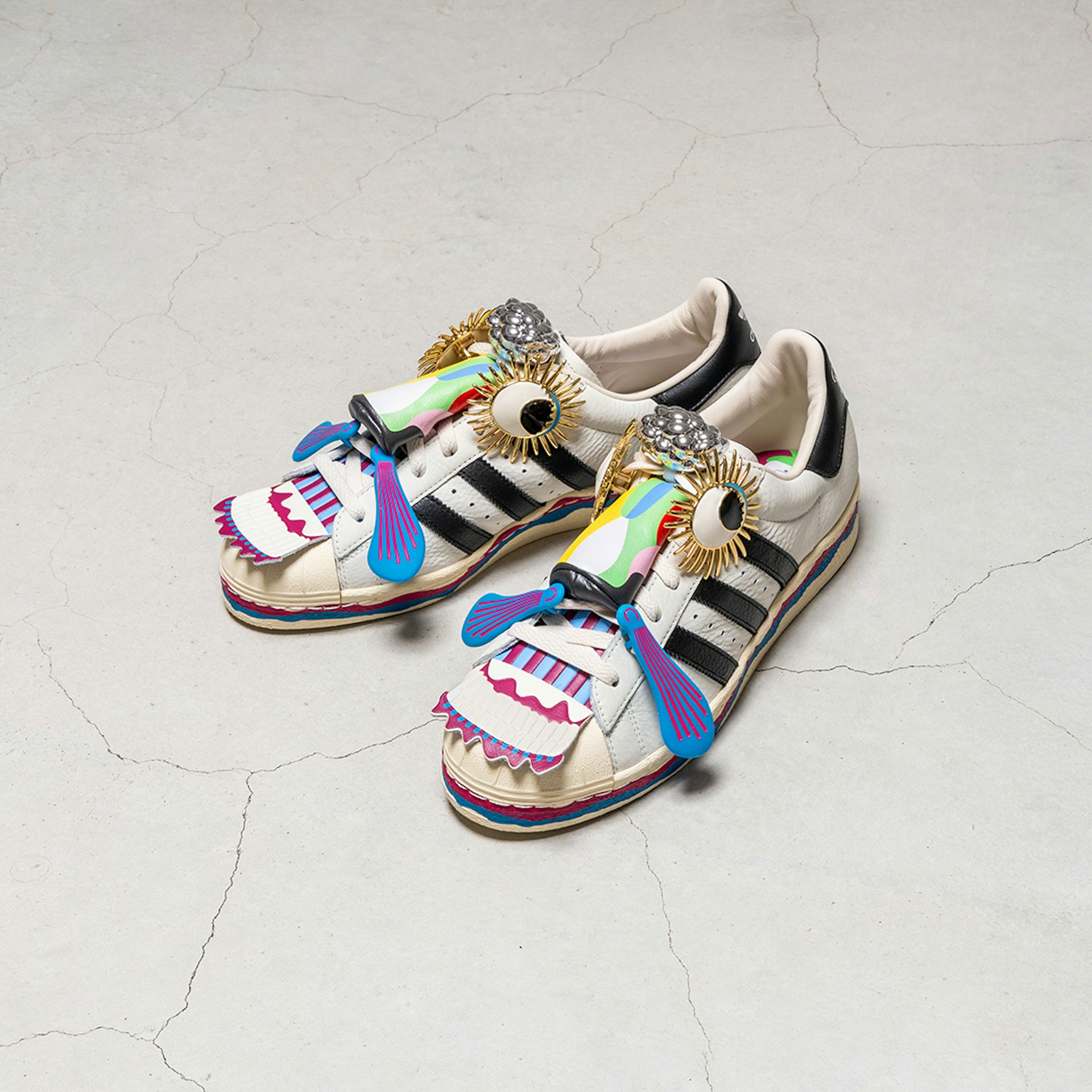 日藝術家田名網敬一聯乘adidas!205雙SUPERSTAR TANAAMI限量抽選 日藝術家田名網敬一聯乘adidas!205雙SUPERSTAR TANAAMI限量抽選