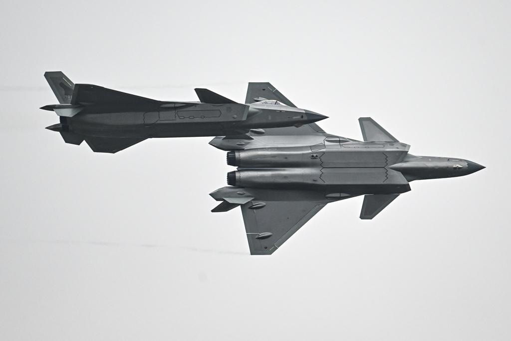 美軍F-15EX戰機首駐沖繩內媒軍評：充當解放軍殲-20「磨刀石」
