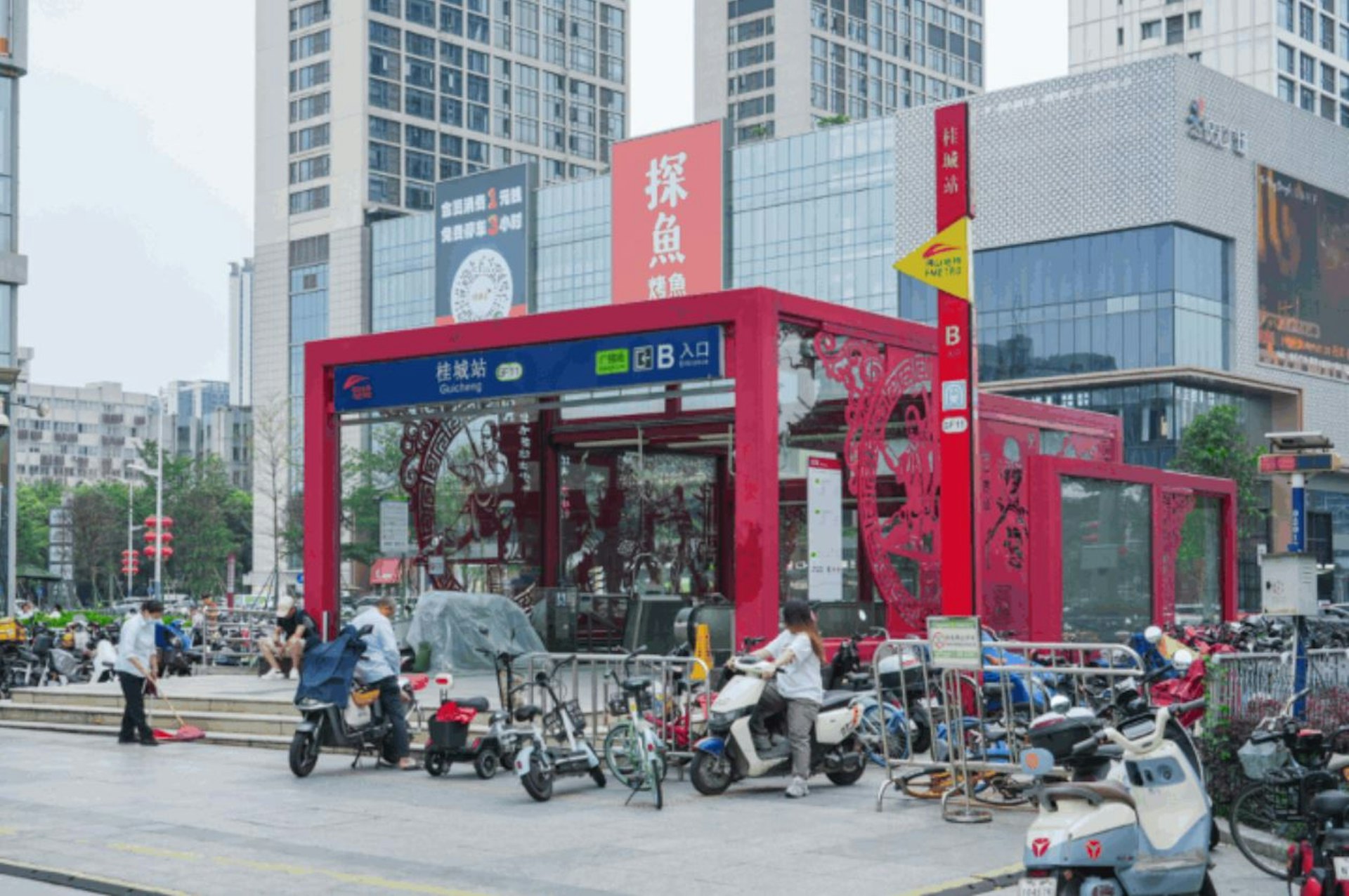 桂城站A、B、D1、D2、E出口(佛山吃喝玩樂蒲提供) 桂城站A、B、D1、D2、E出口(佛山吃喝玩樂蒲提供)