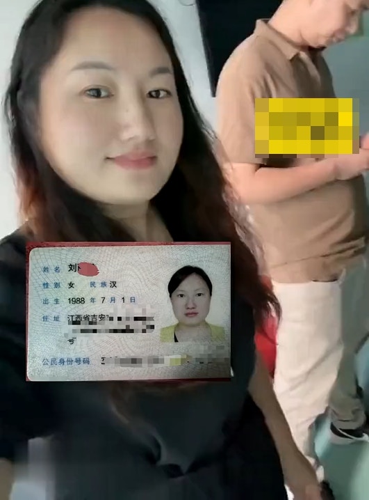 广东36岁女晋升当嫲嫲 称一家人都早婚早育